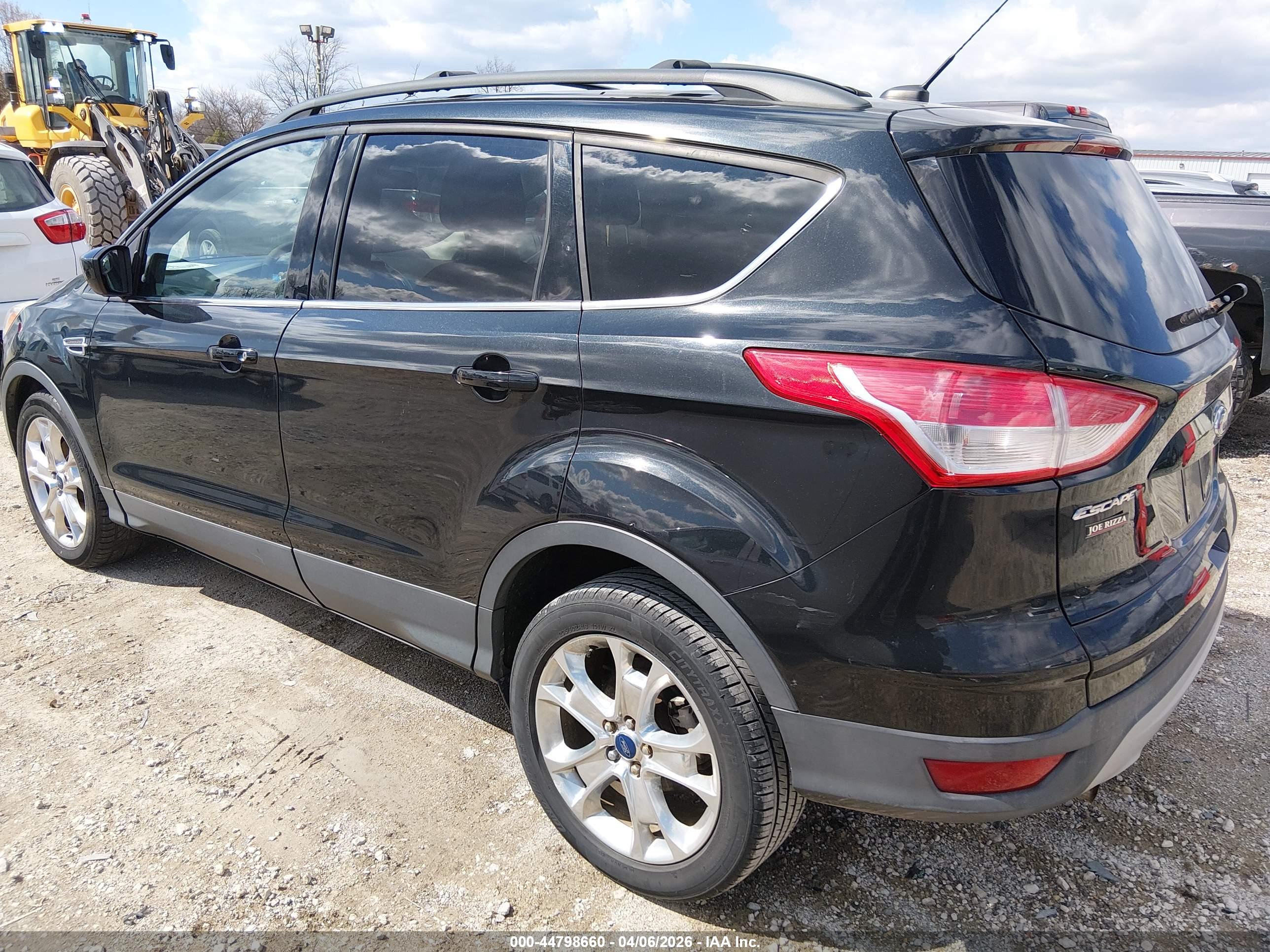 FORD ESCAPE image 3