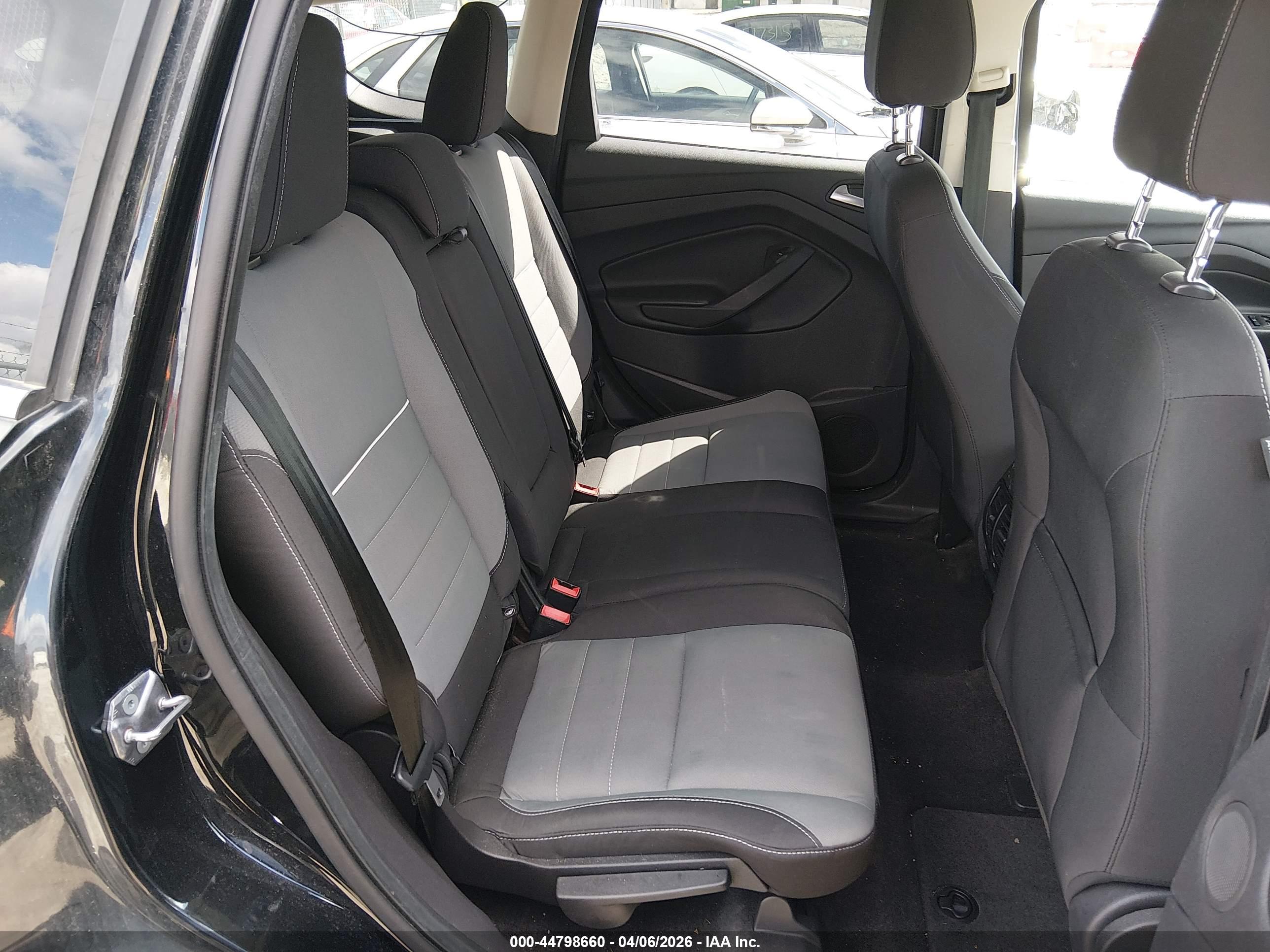 FORD ESCAPE image 8