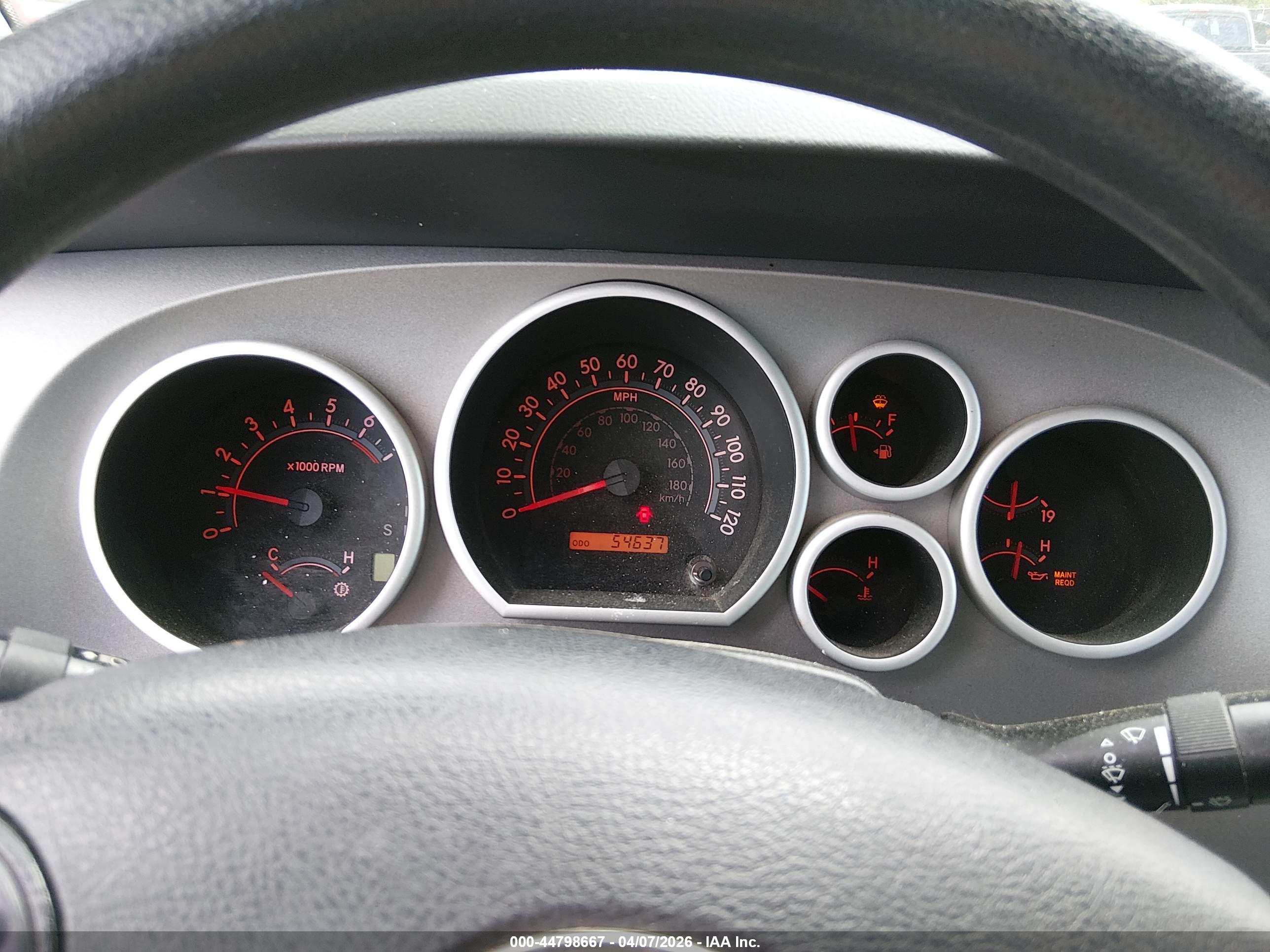 TOYOTA TUNDRA image 7