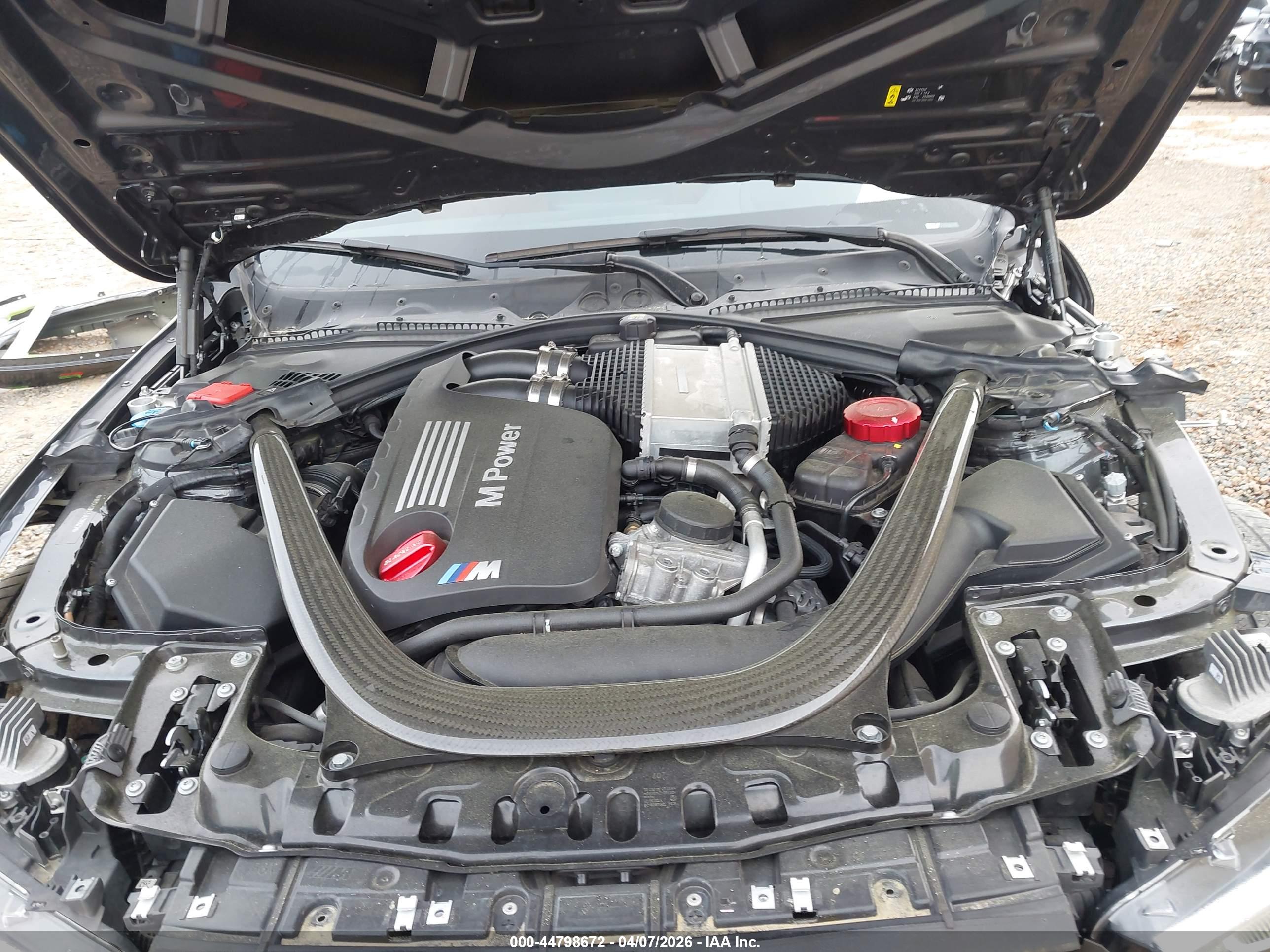 BMW M4 image 10