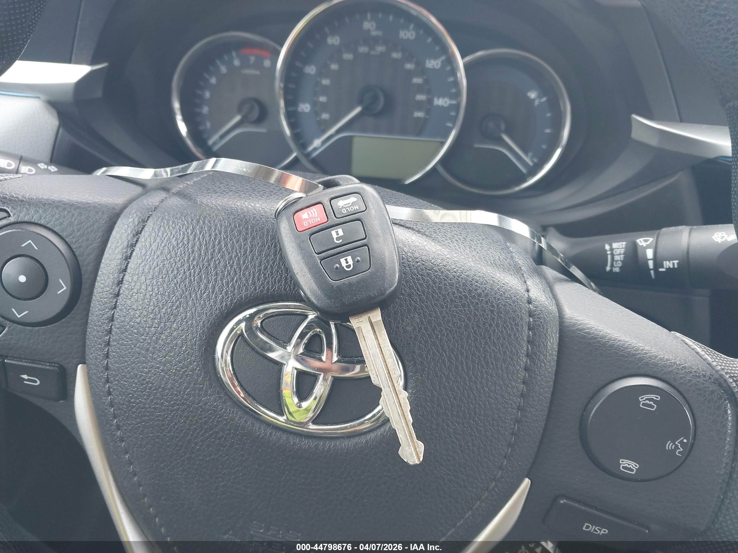 TOYOTA COROLLA image 11