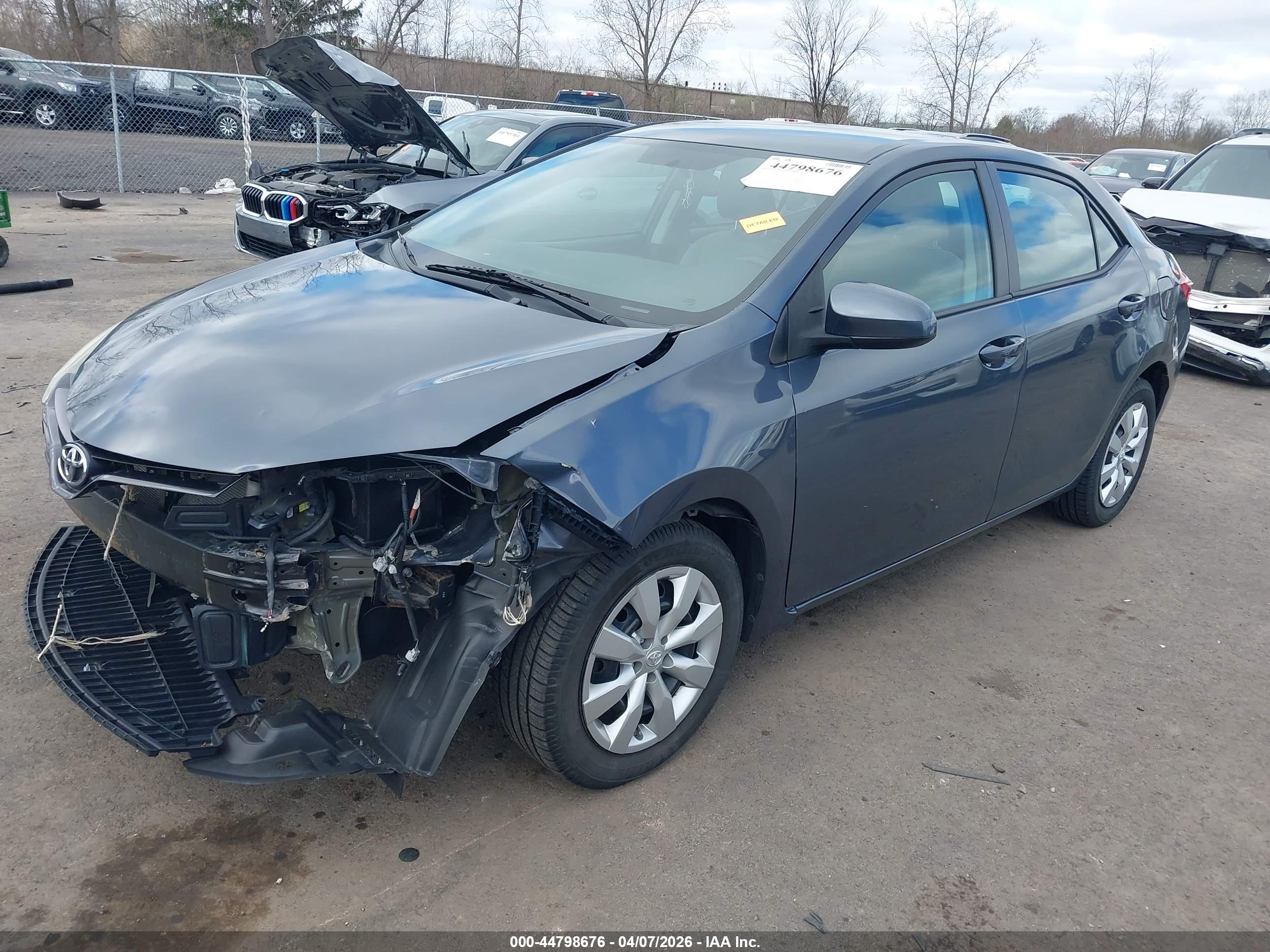 TOYOTA COROLLA image 2