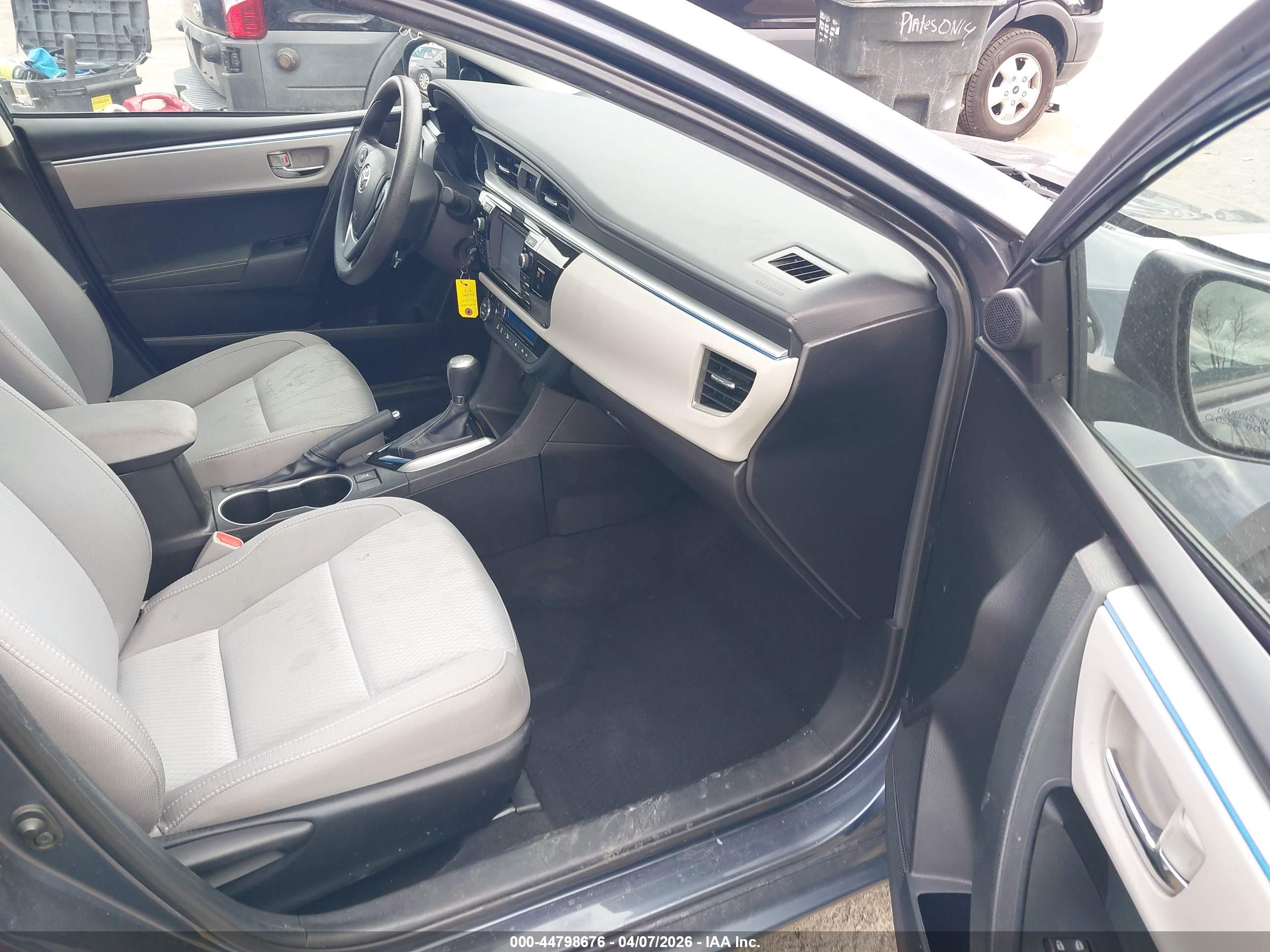 TOYOTA COROLLA image 5