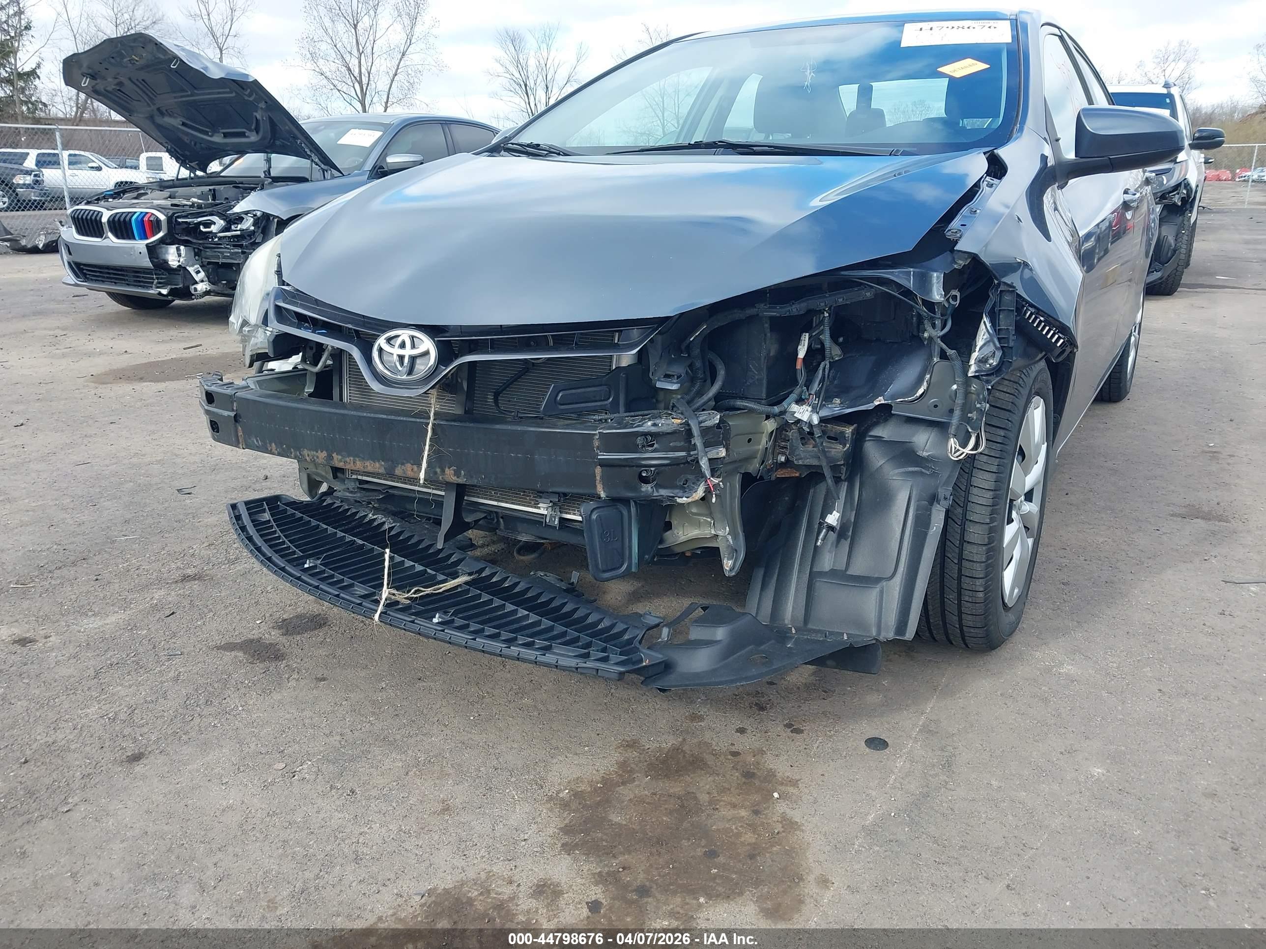 TOYOTA COROLLA image 6