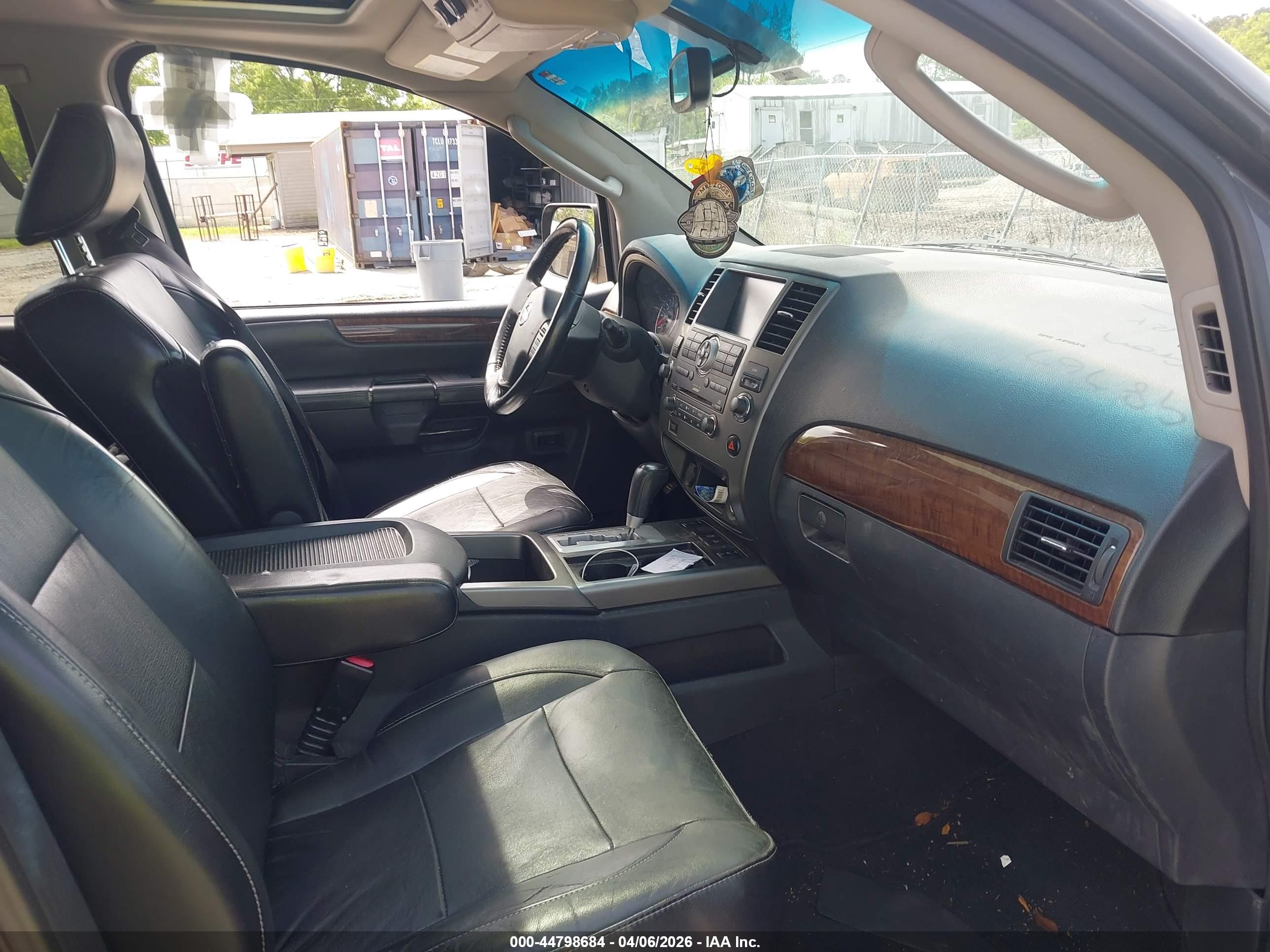 NISSAN ARMADA image 5
