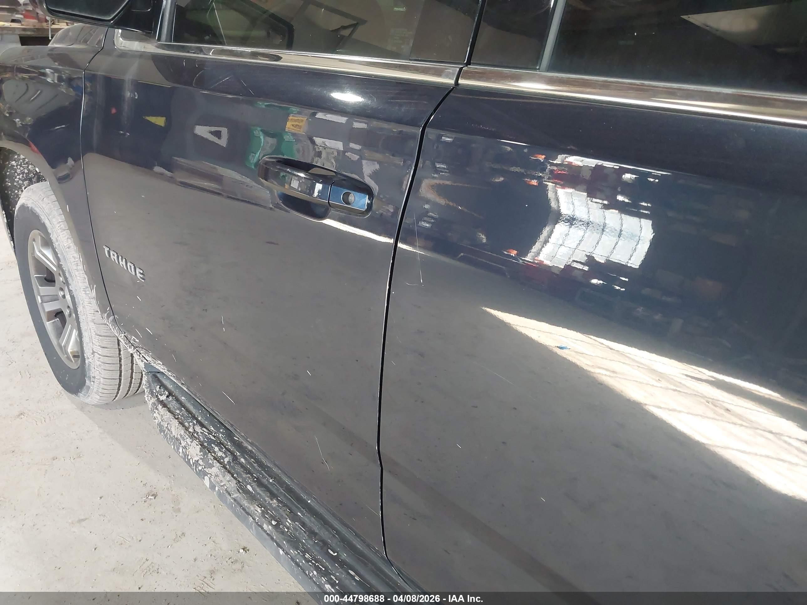 CHEVROLET TAHOE image 6