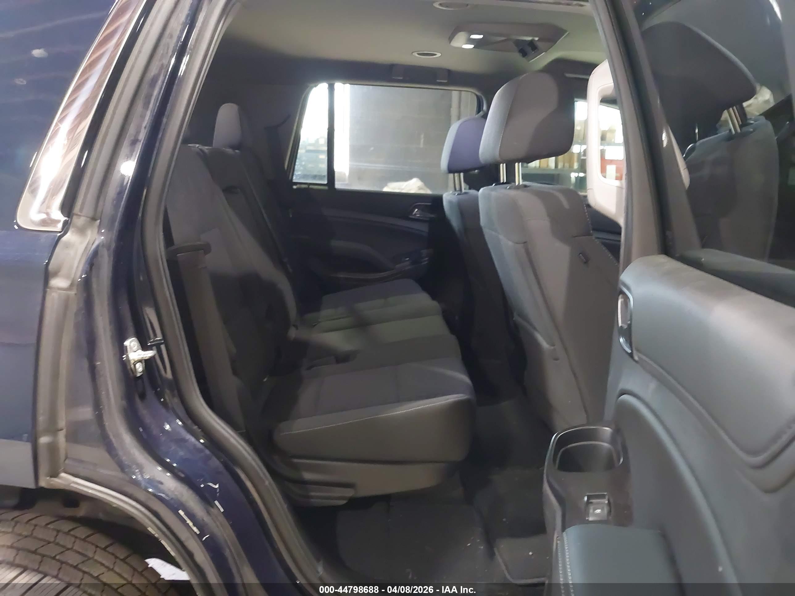 CHEVROLET TAHOE image 8