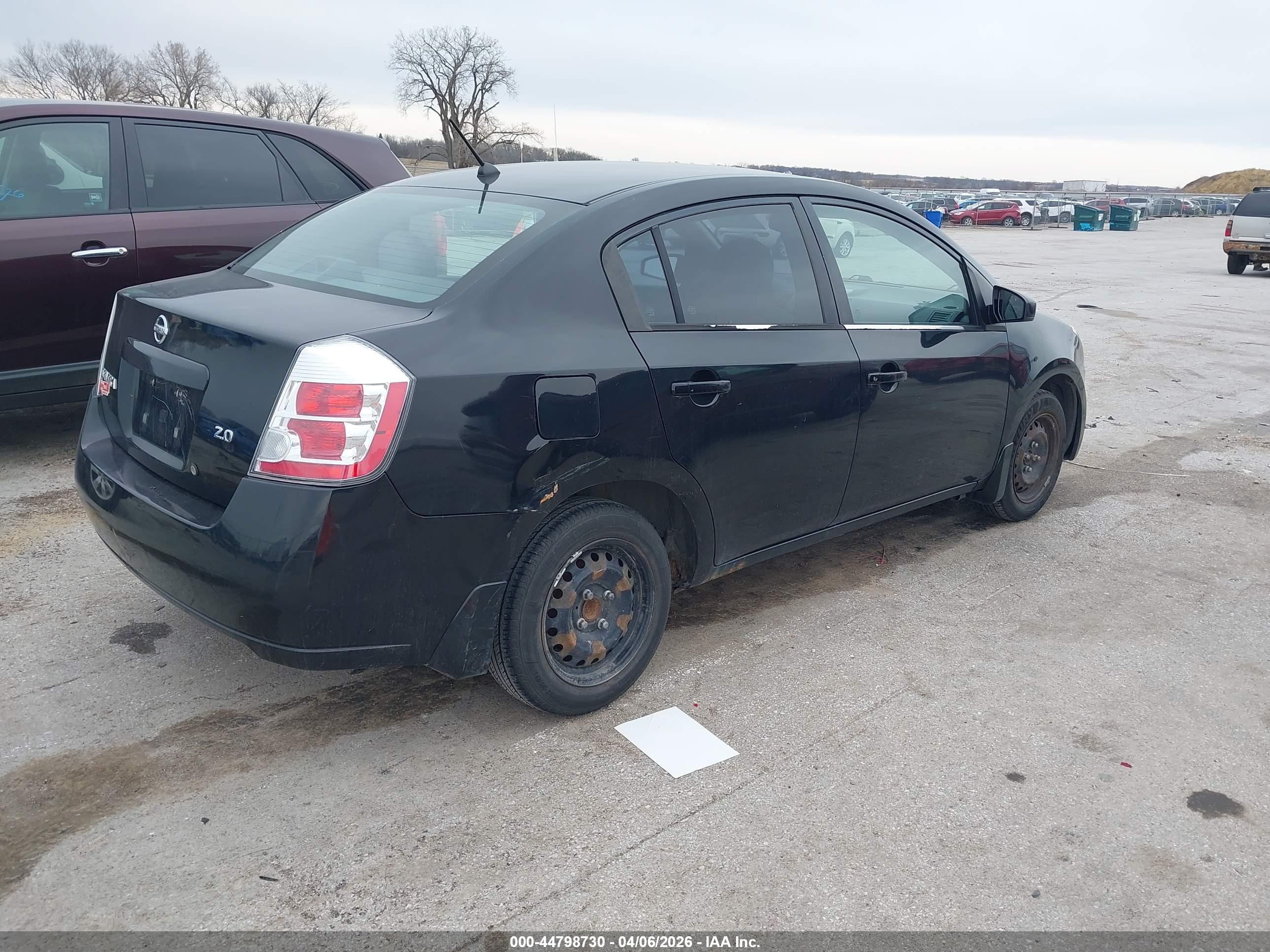 NISSAN SENTRA image 4