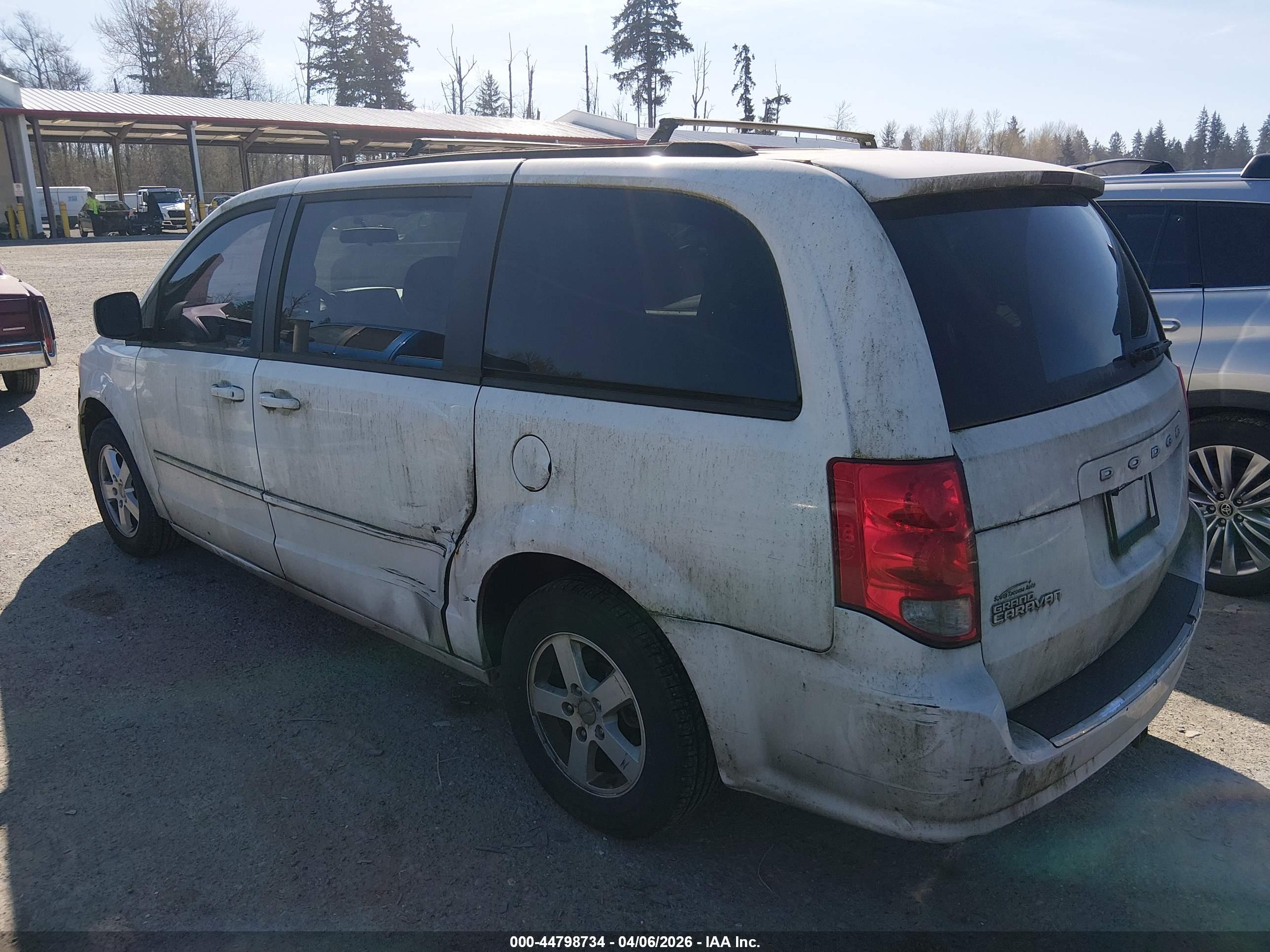 DODGE GRAND image 3