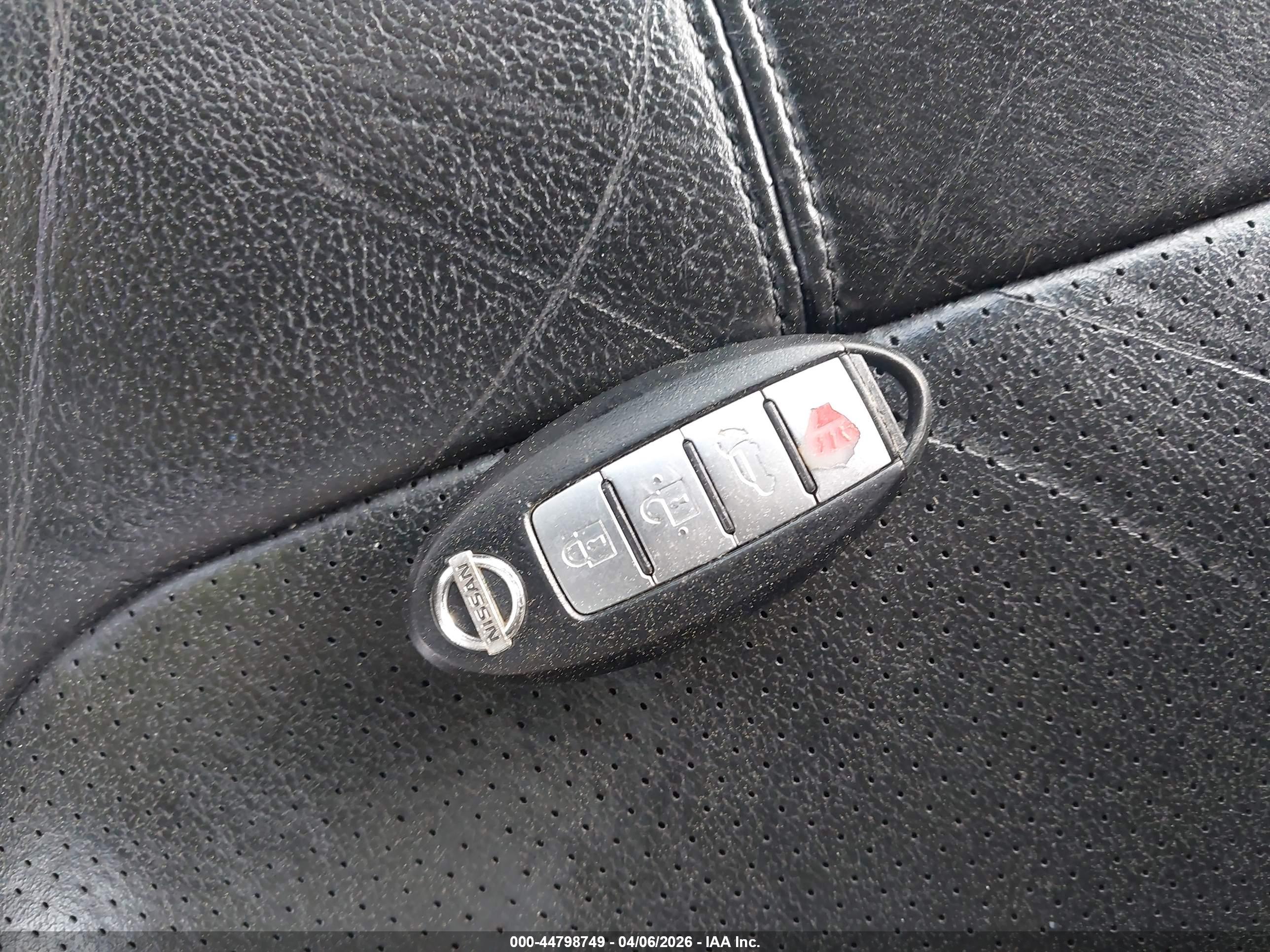 NISSAN MURANO image 11