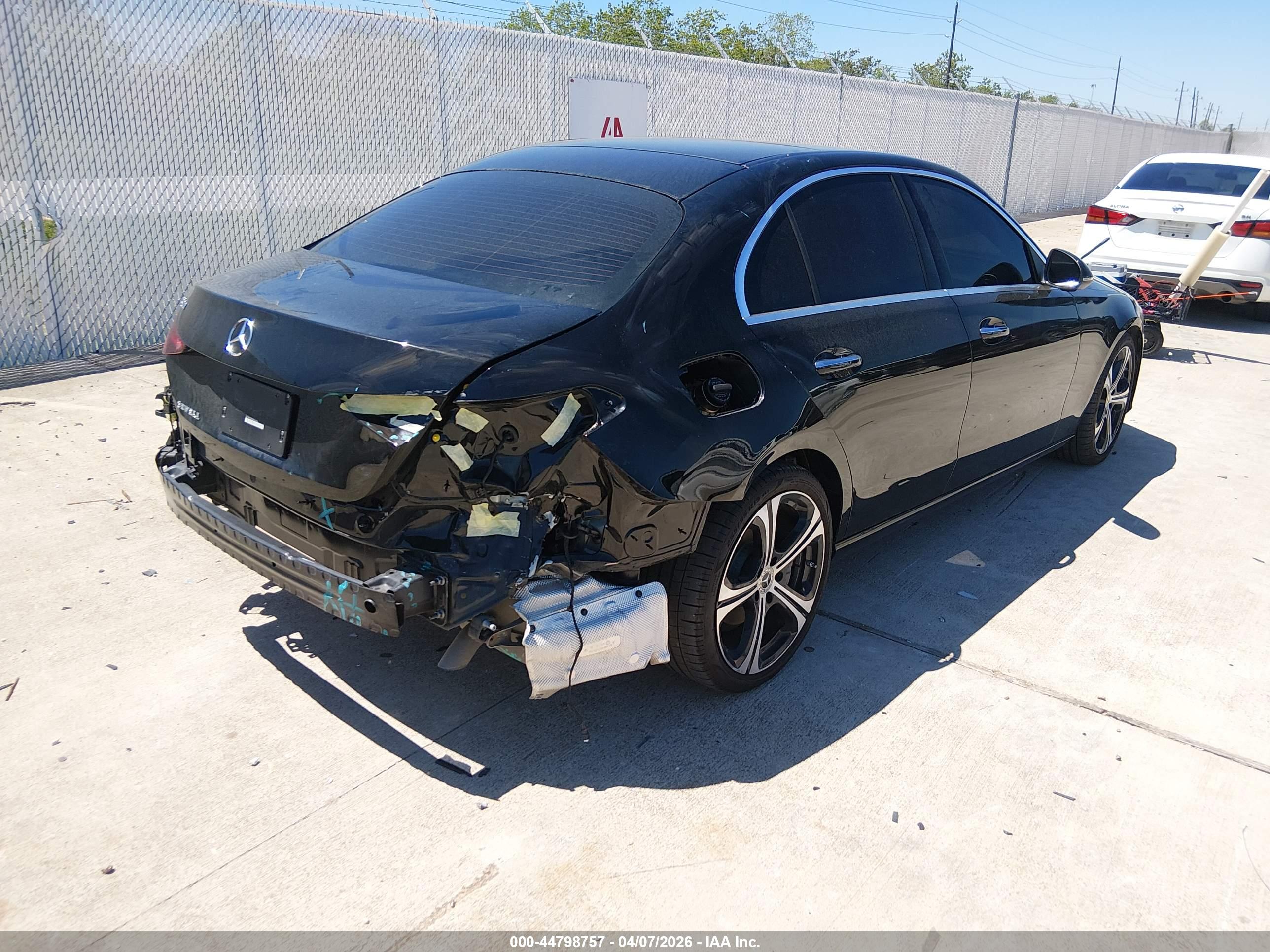 MERCEDES-BENZ C image 4