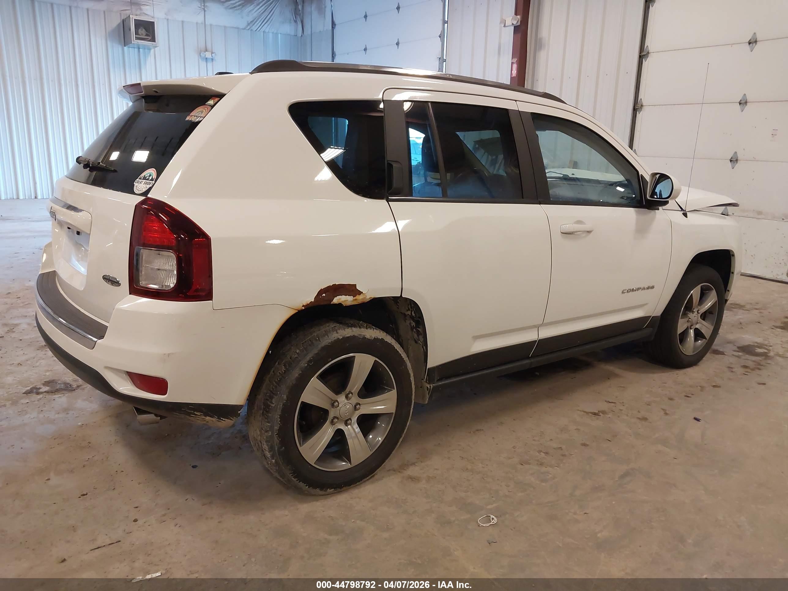 JEEP COMPASS image 4