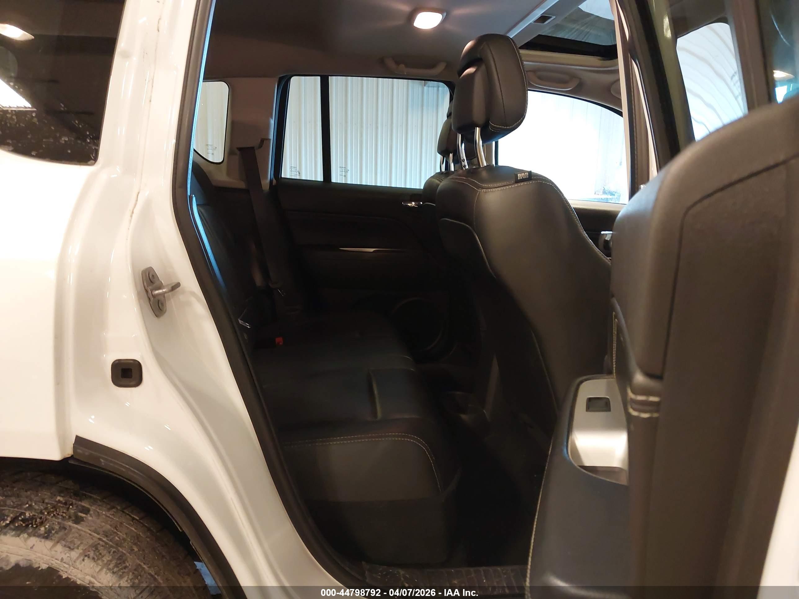 JEEP COMPASS image 8