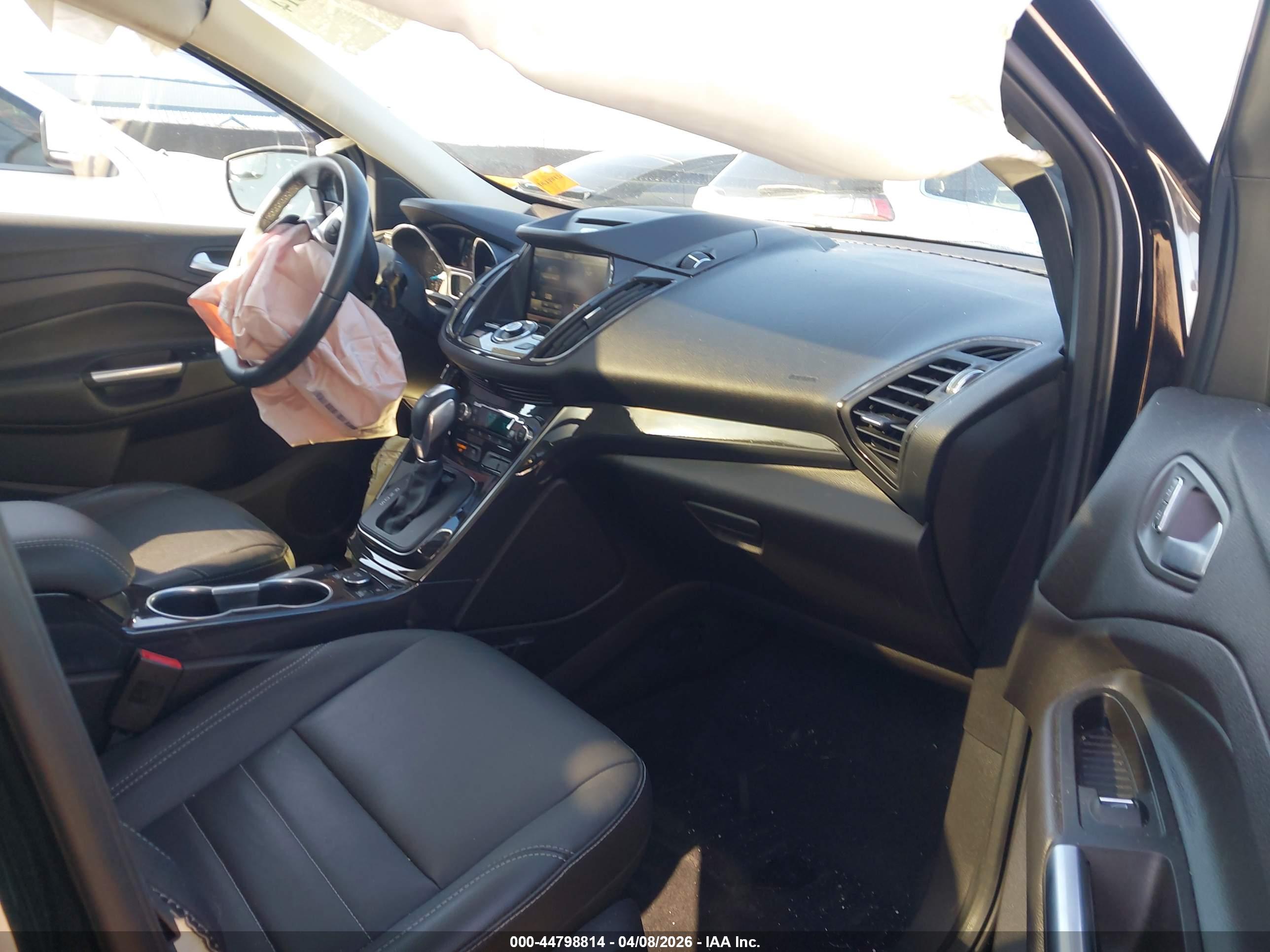 FORD ESCAPE image 5