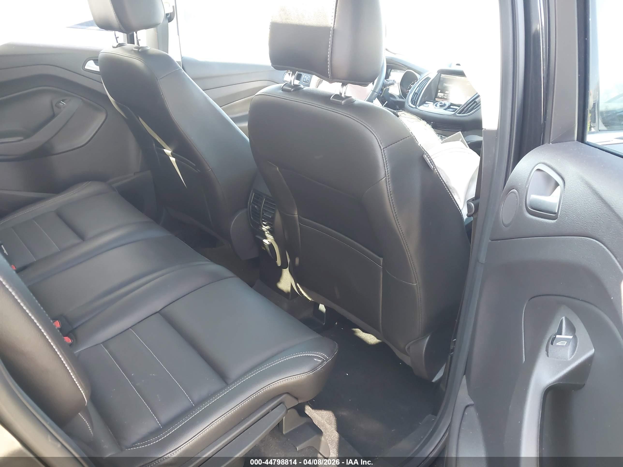 FORD ESCAPE image 8