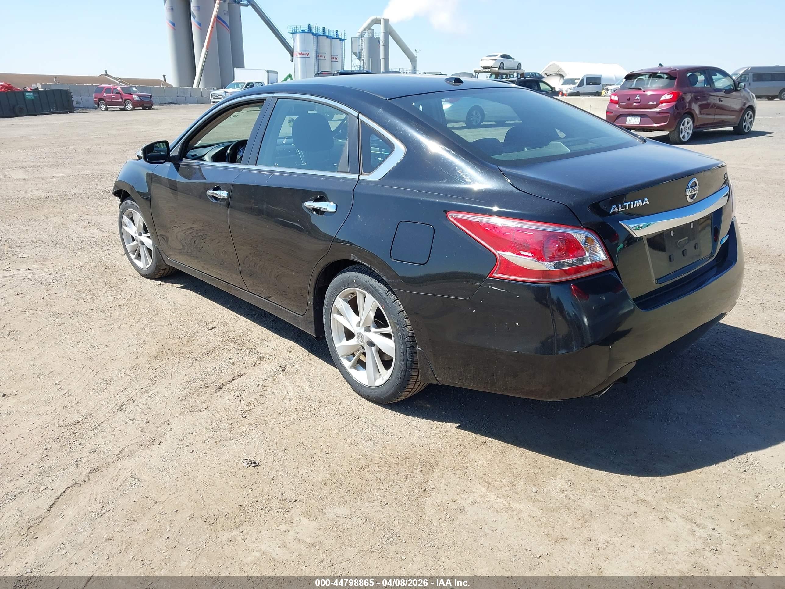 NISSAN ALTIMA image 3