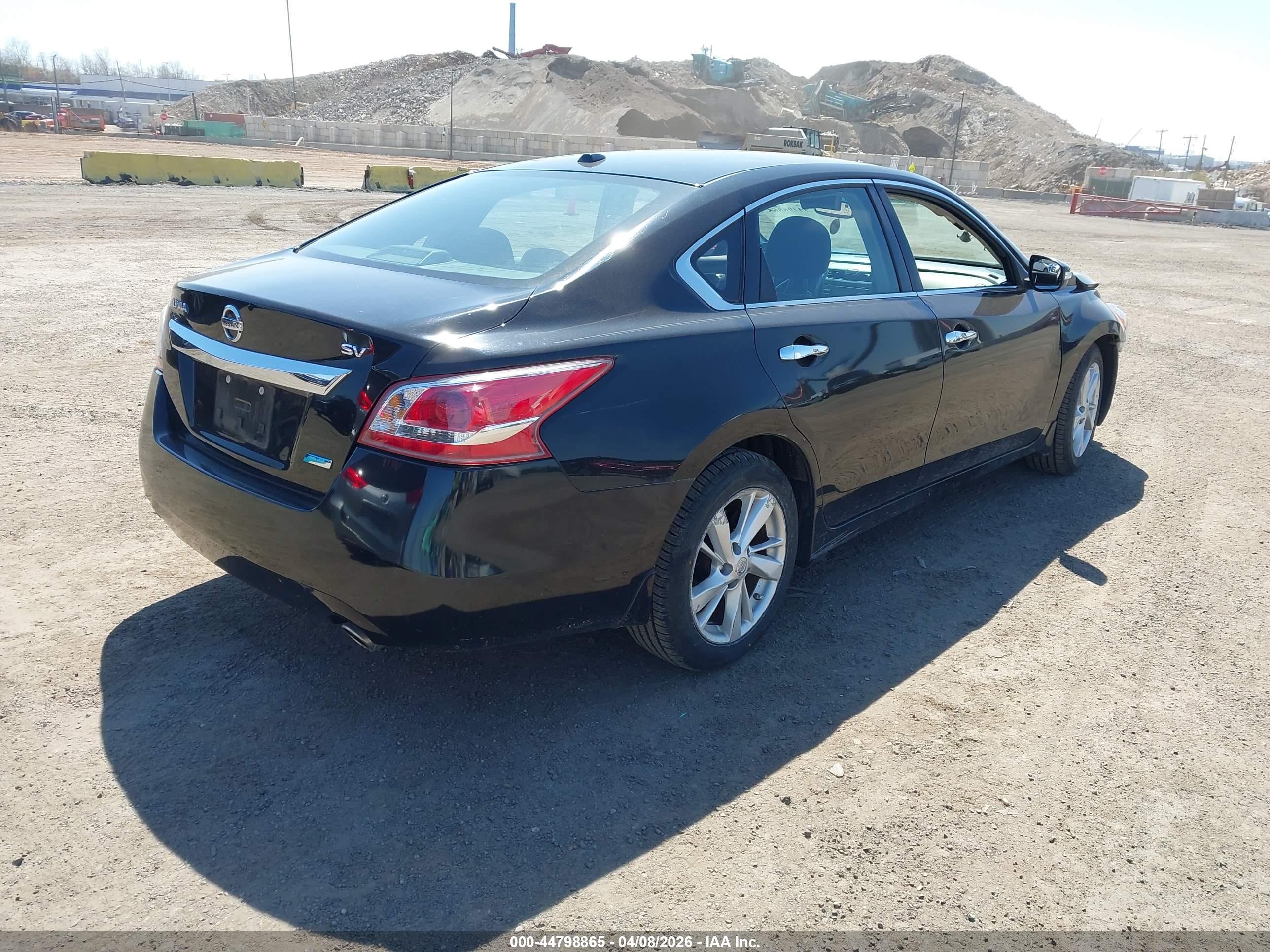 NISSAN ALTIMA image 4