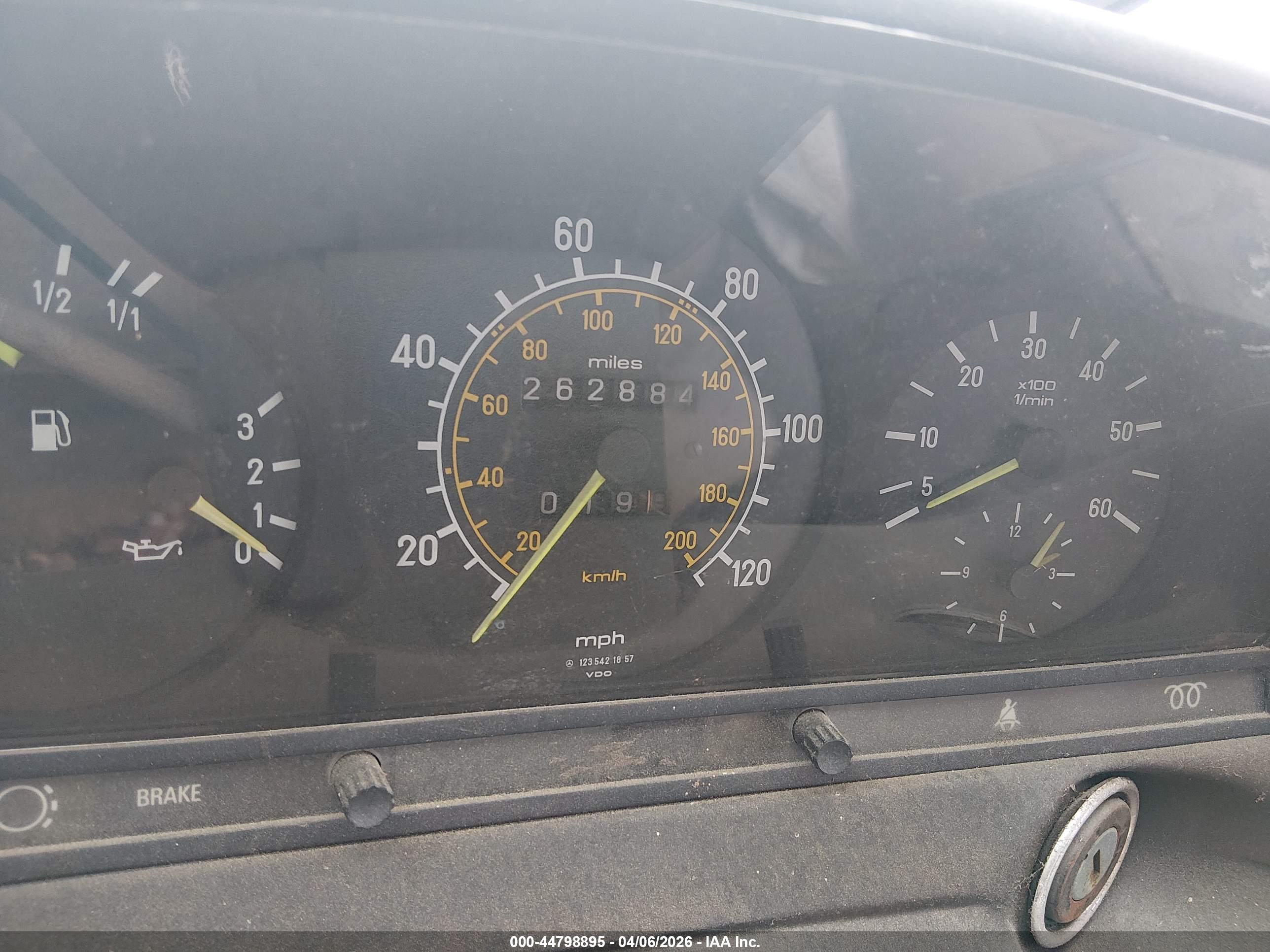 MERCEDES-BENZ 300 image 7
