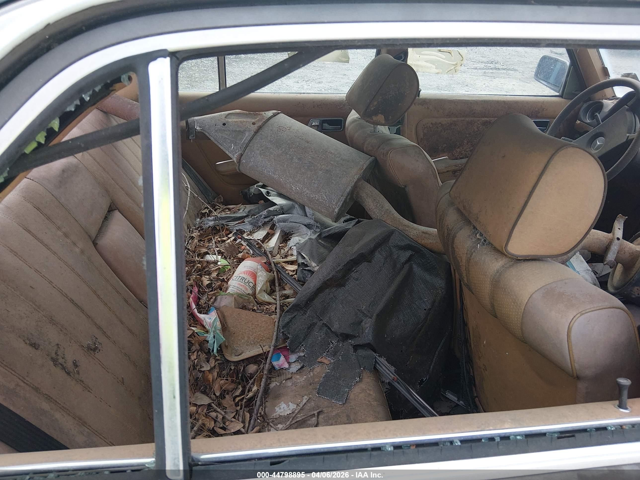 MERCEDES-BENZ 300 image 8