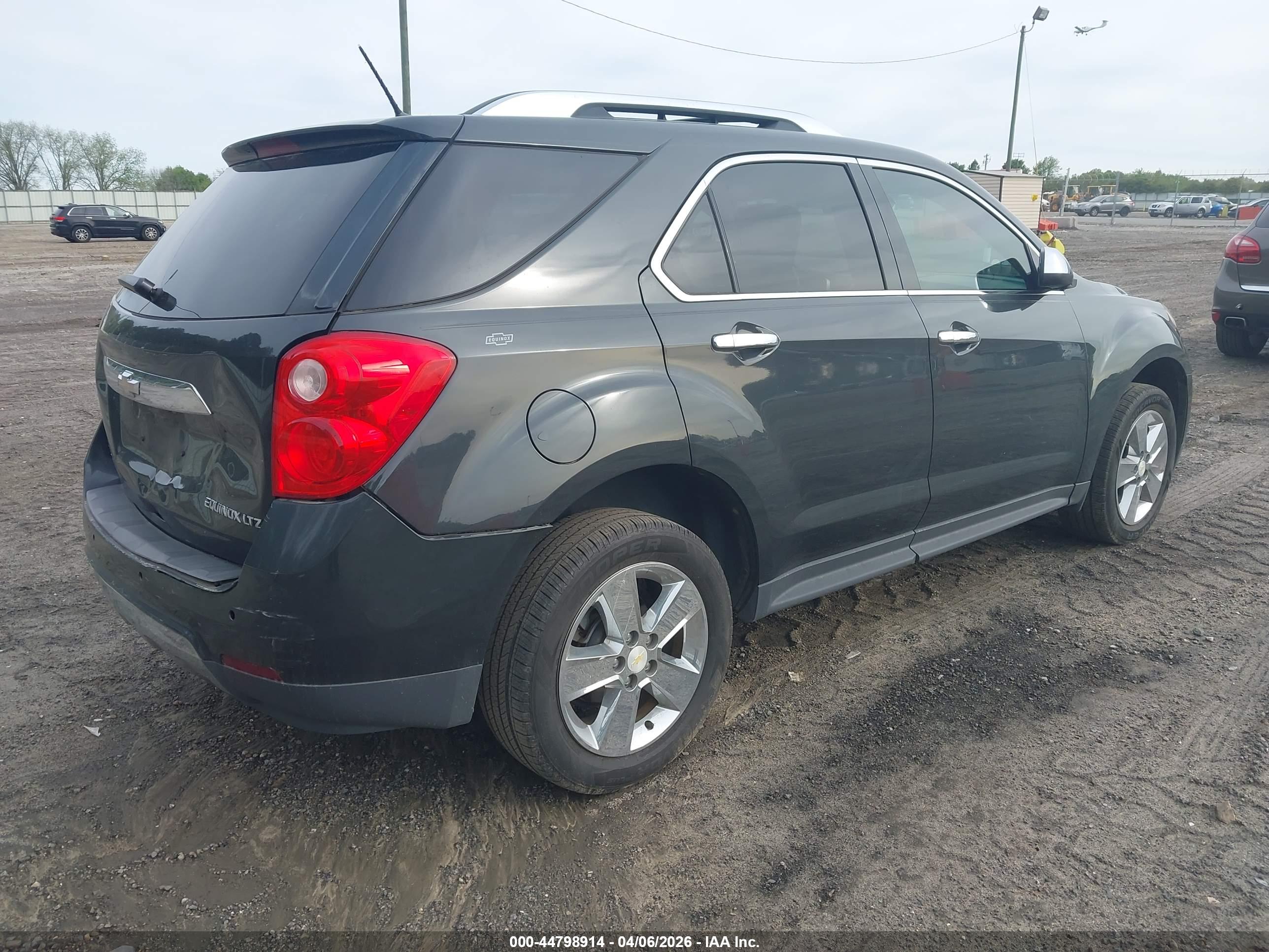 CHEVROLET EQUINOX image 4