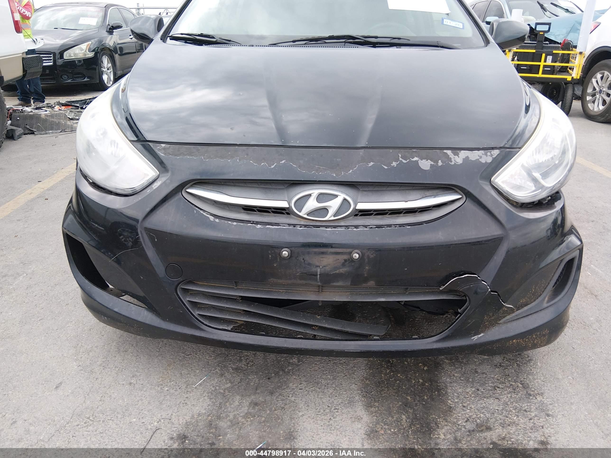 HYUNDAI ACCENT image 6