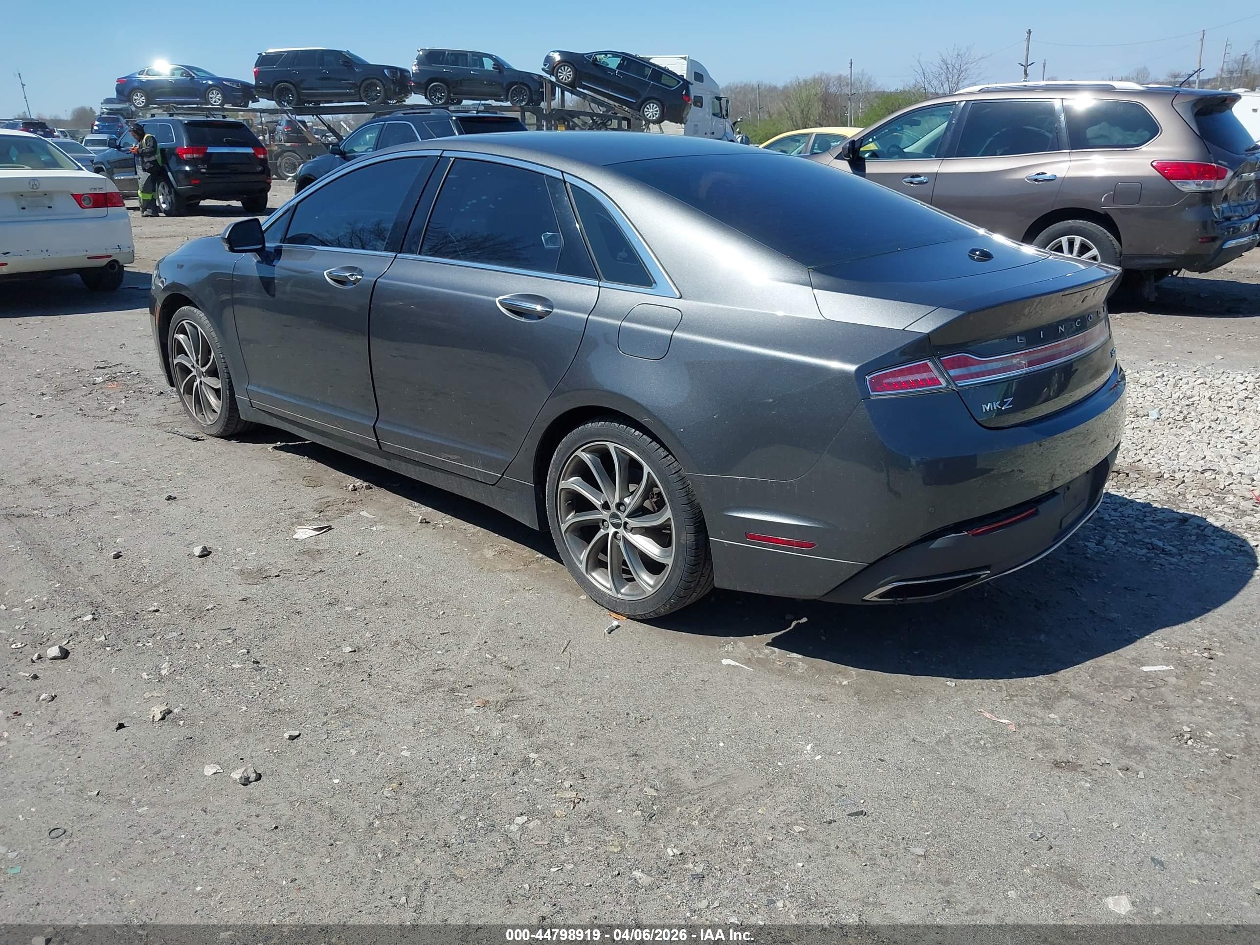 LINCOLN MKZ image 3