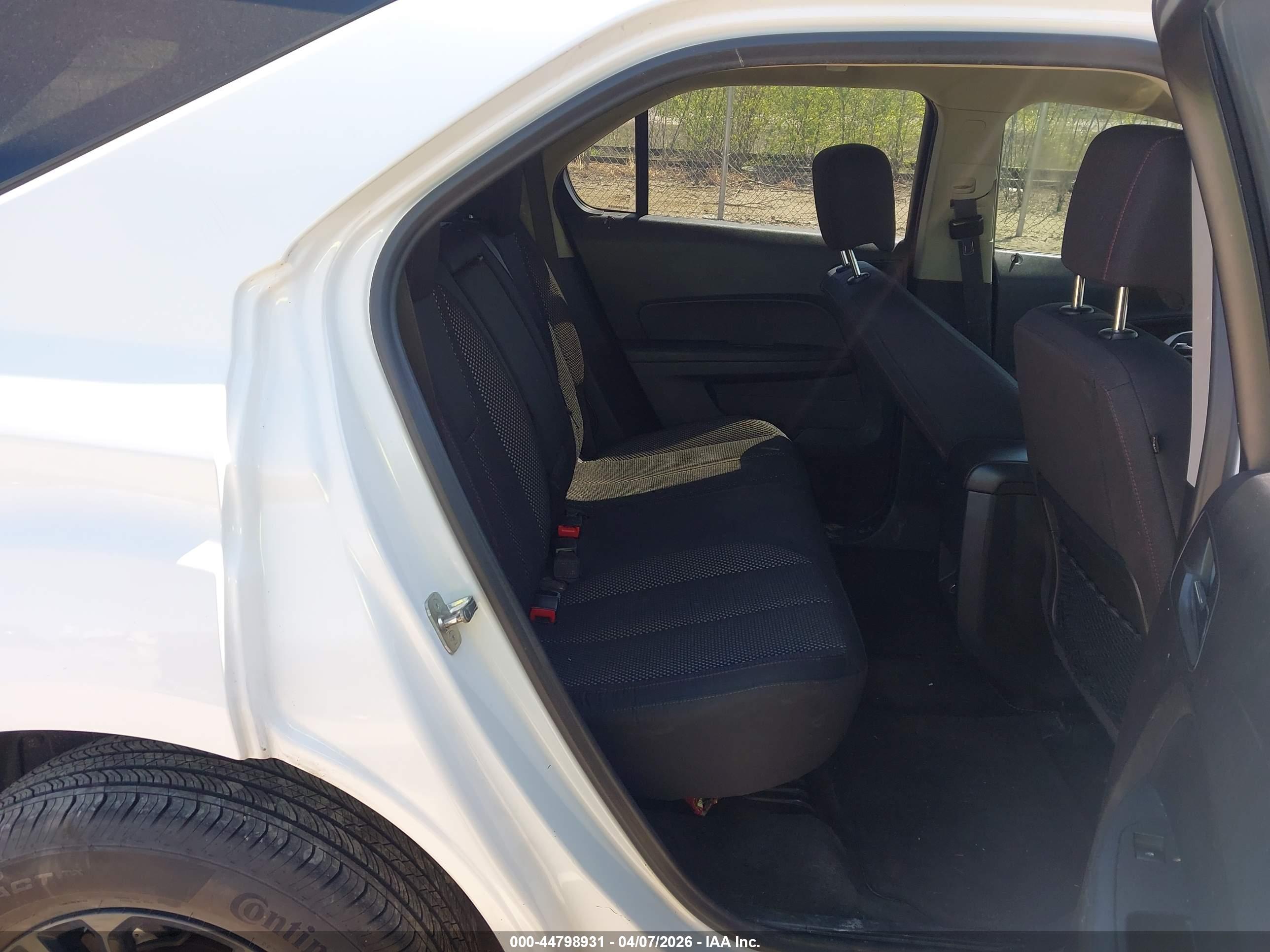 CHEVROLET EQUINOX image 8