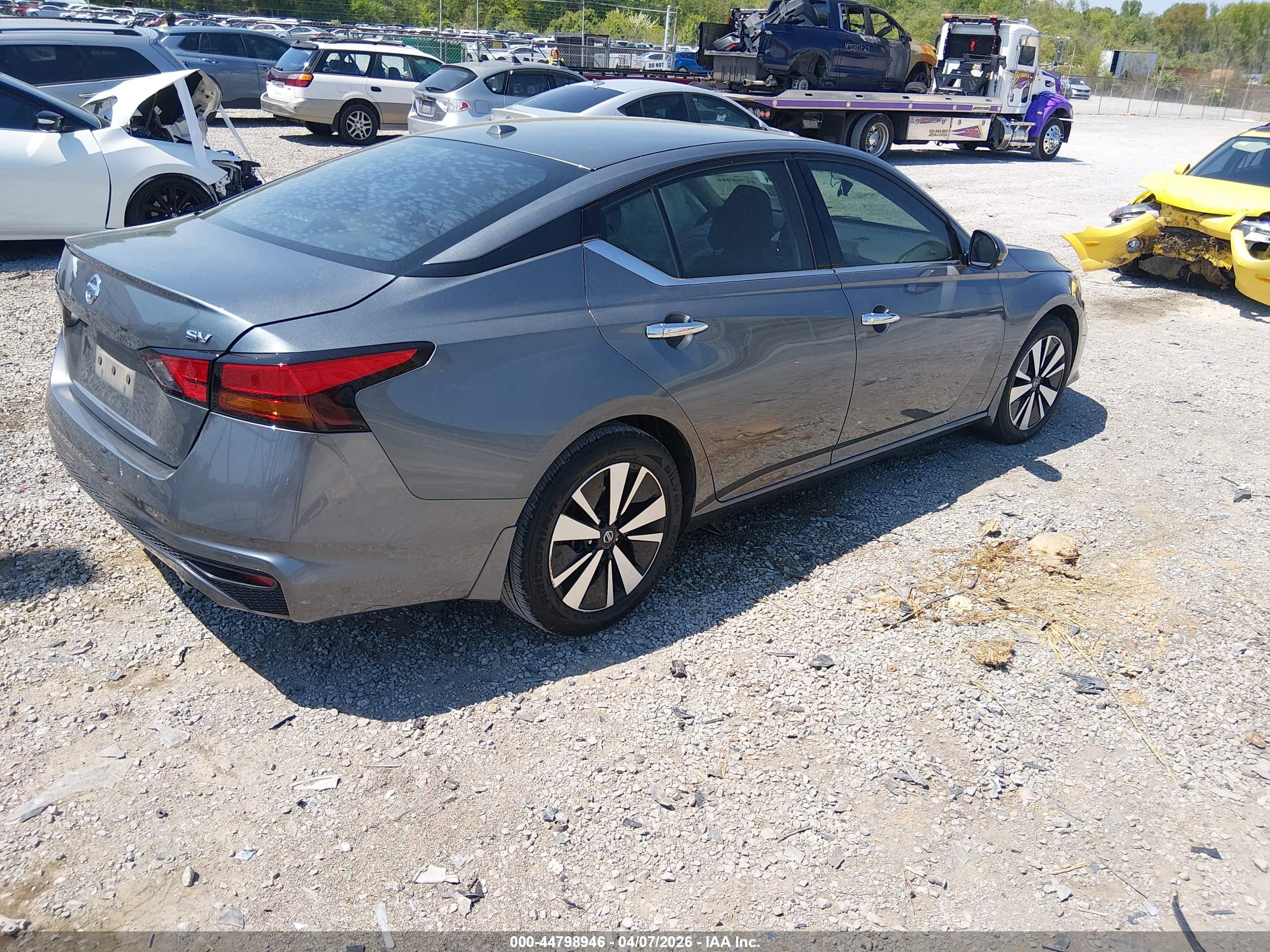 NISSAN ALTIMA image 4