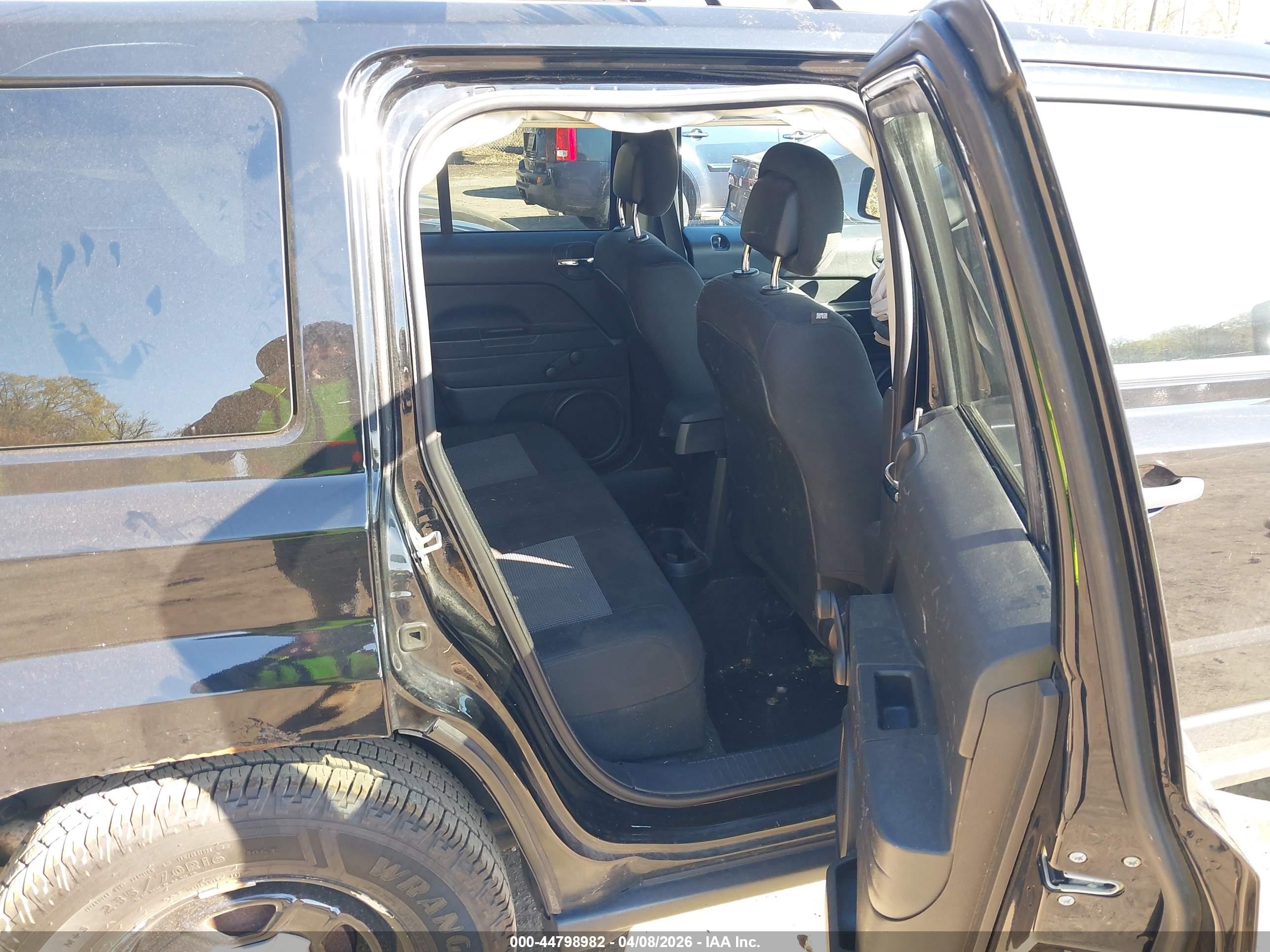 JEEP PATRIOT image 8