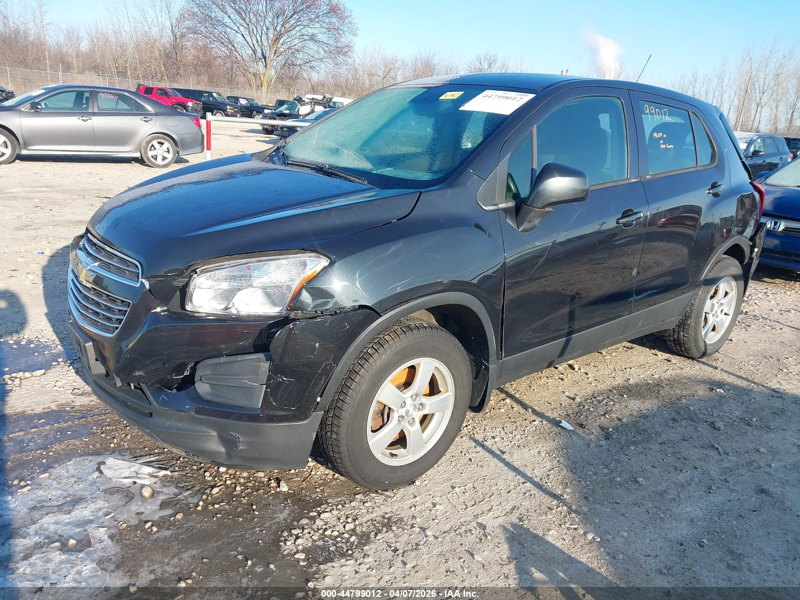 CHEVROLET TRAX image 2