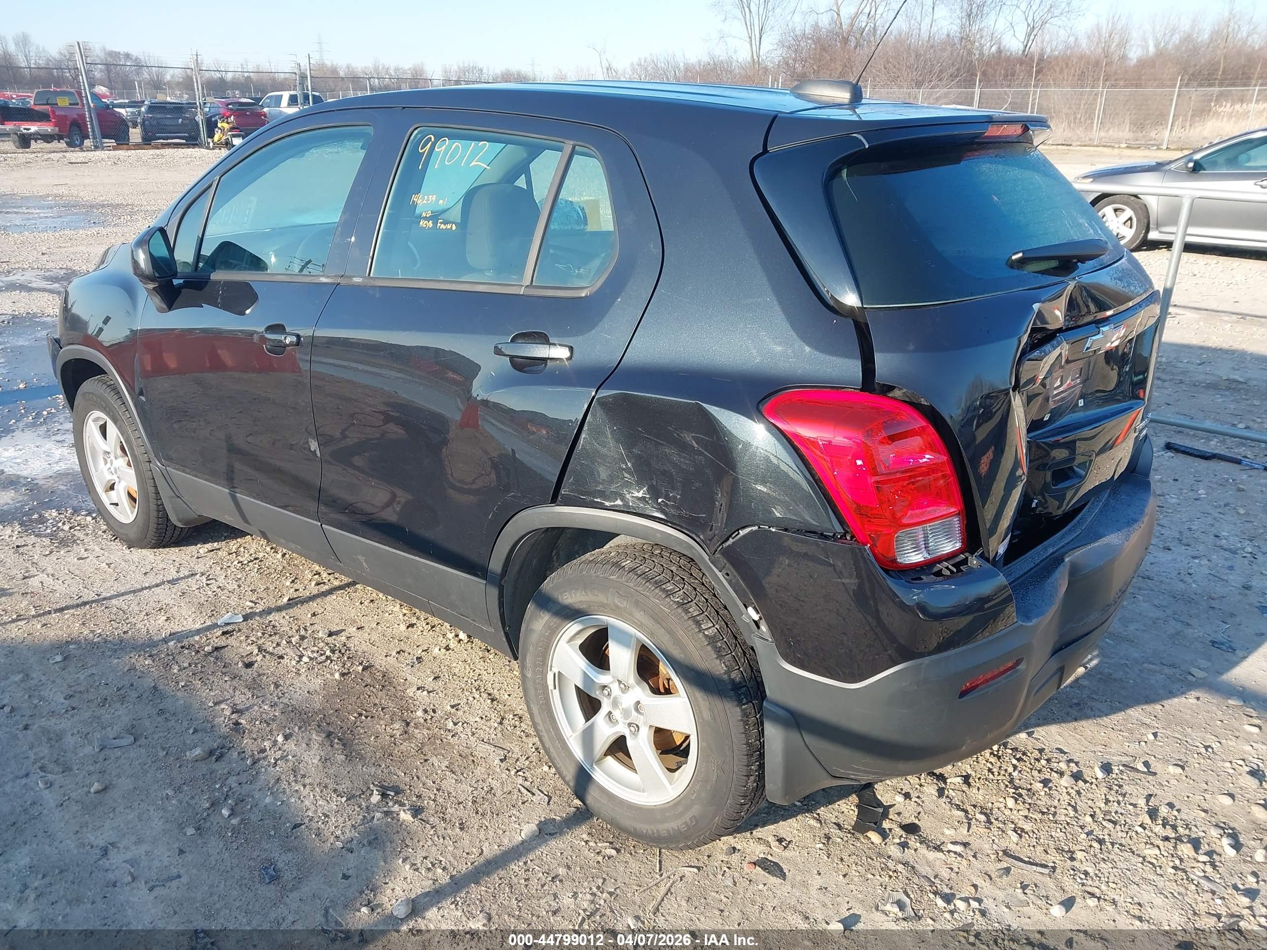 CHEVROLET TRAX image 3