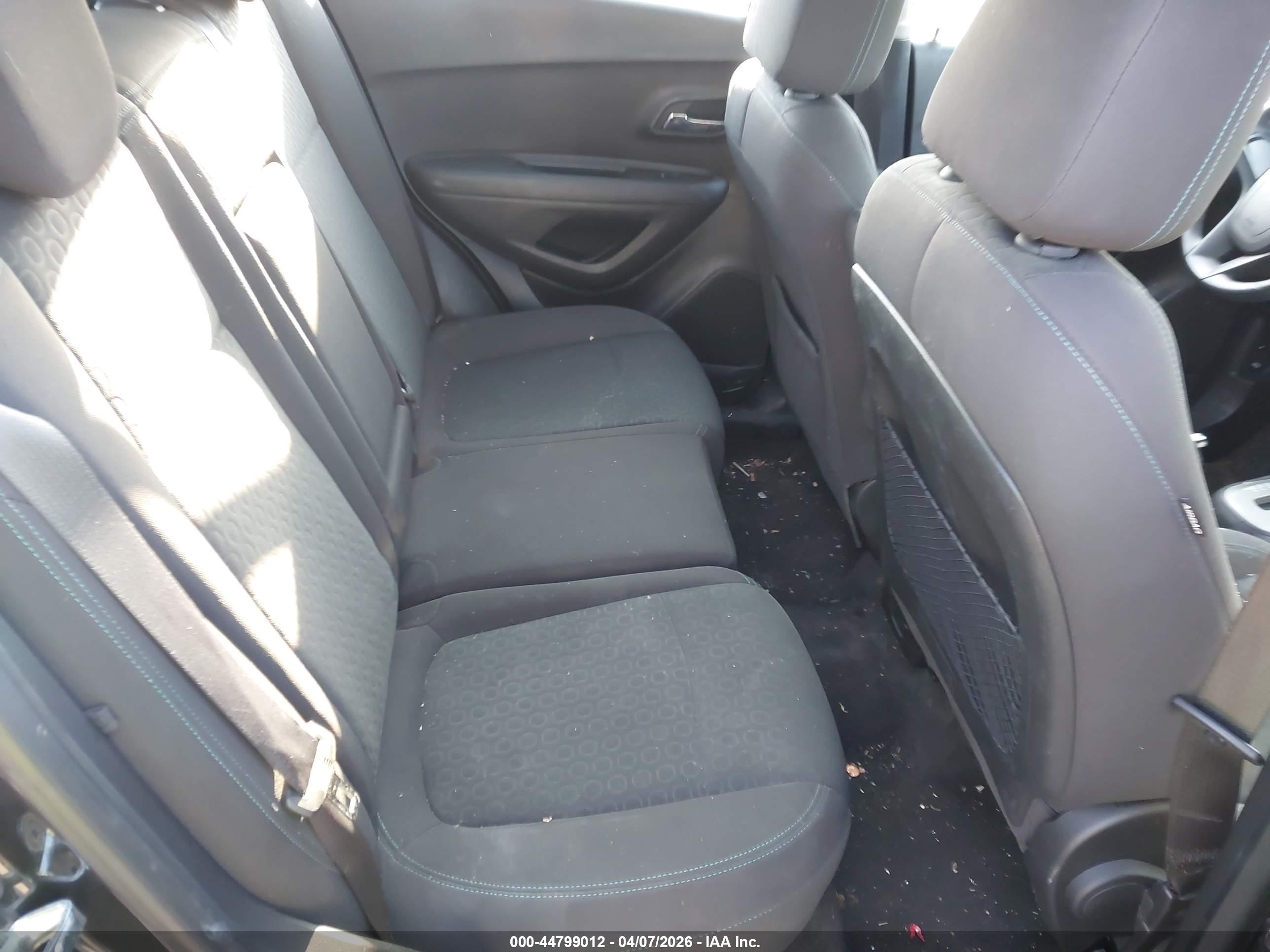 CHEVROLET TRAX image 8