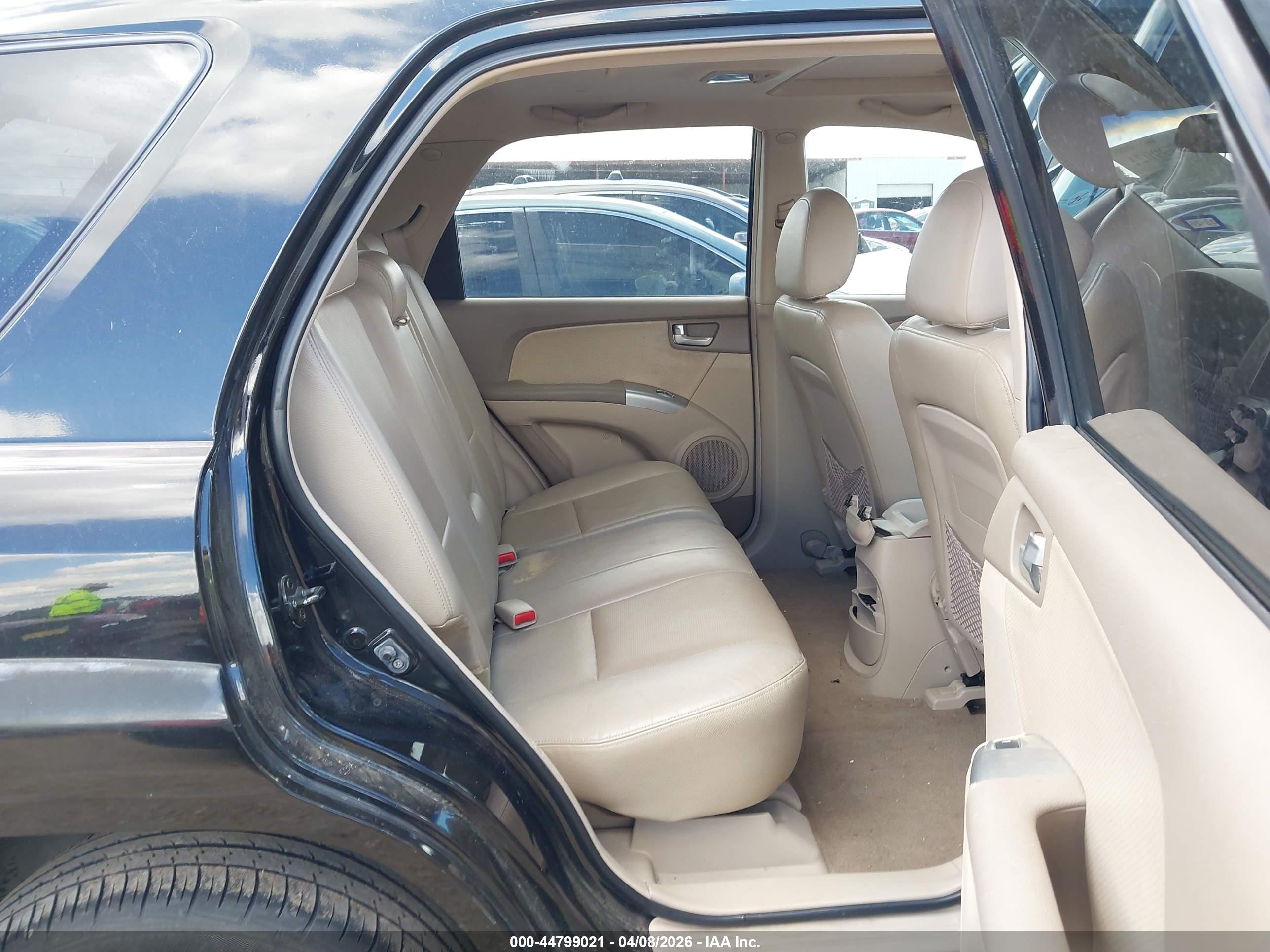 KIA SPORTAGE image 8