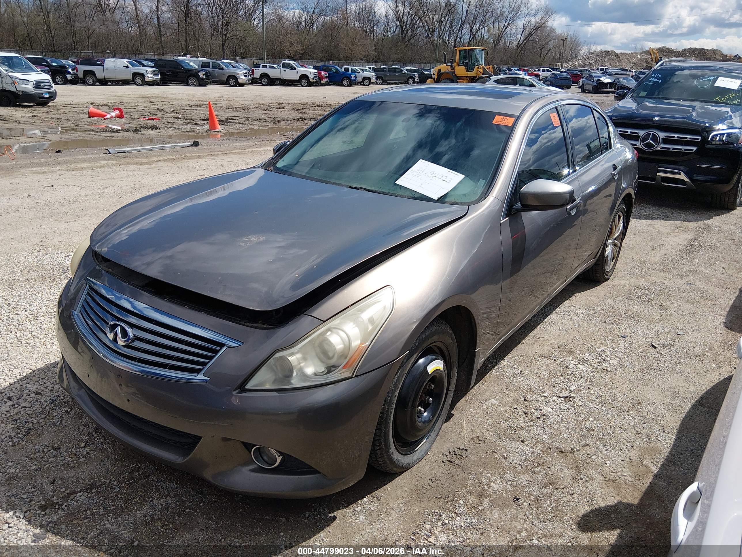 INFINITI G37X image 2