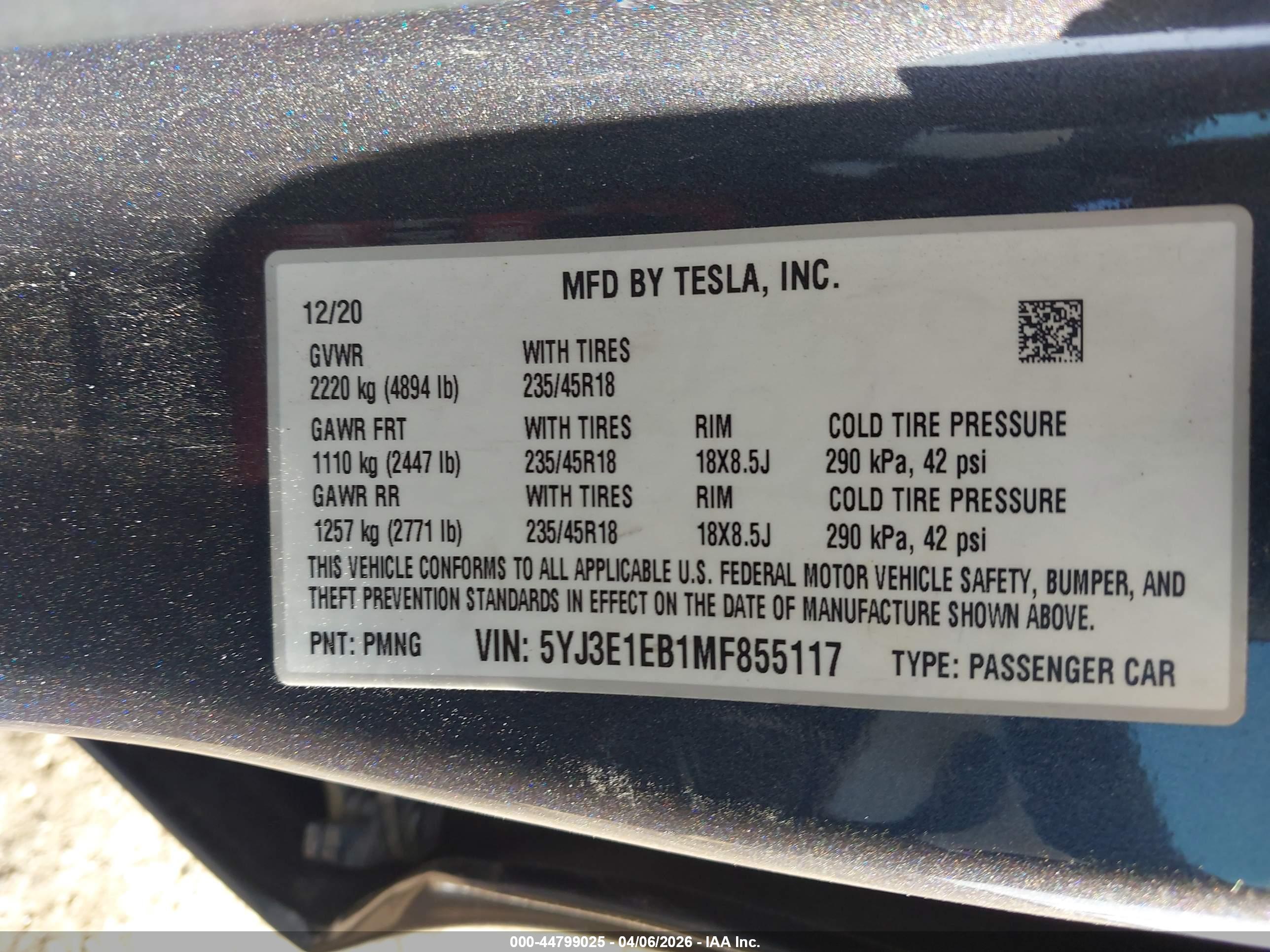 TESLA MODEL image 9