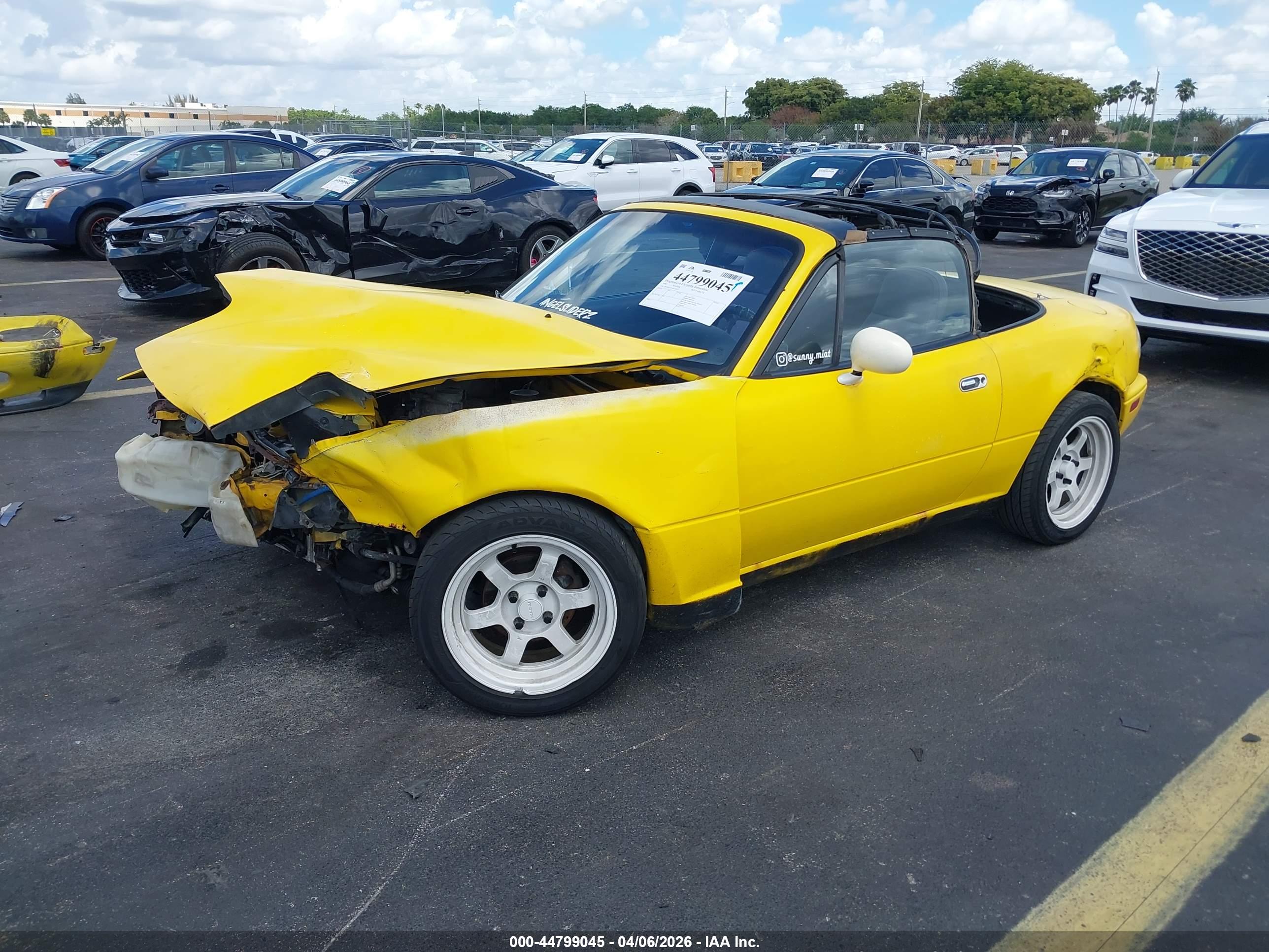 MAZDA MX-5 image 2