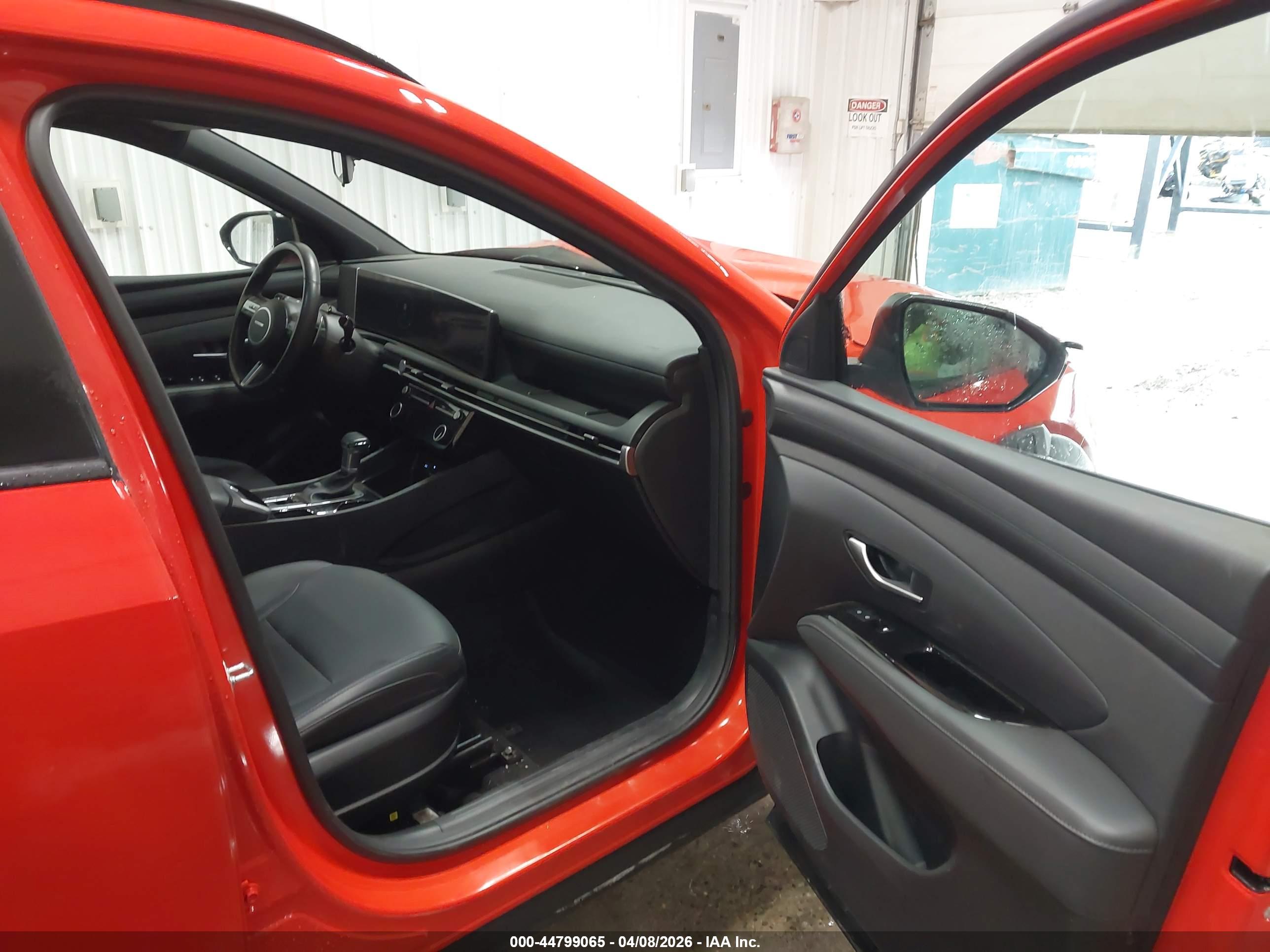 HYUNDAI SANTA image 5