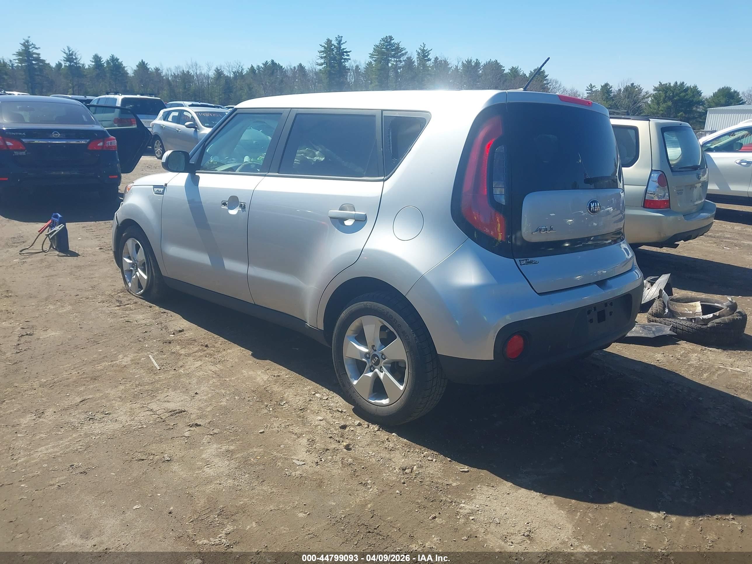 KIA SOUL image 3