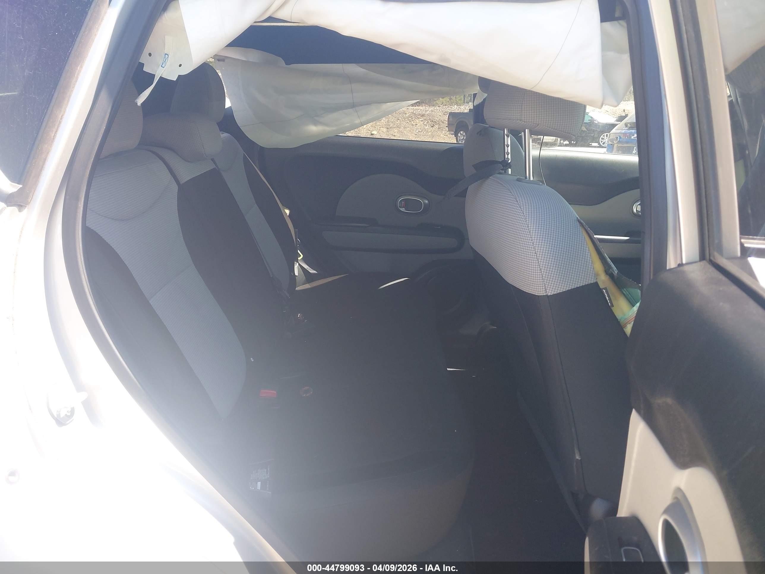 KIA SOUL image 8