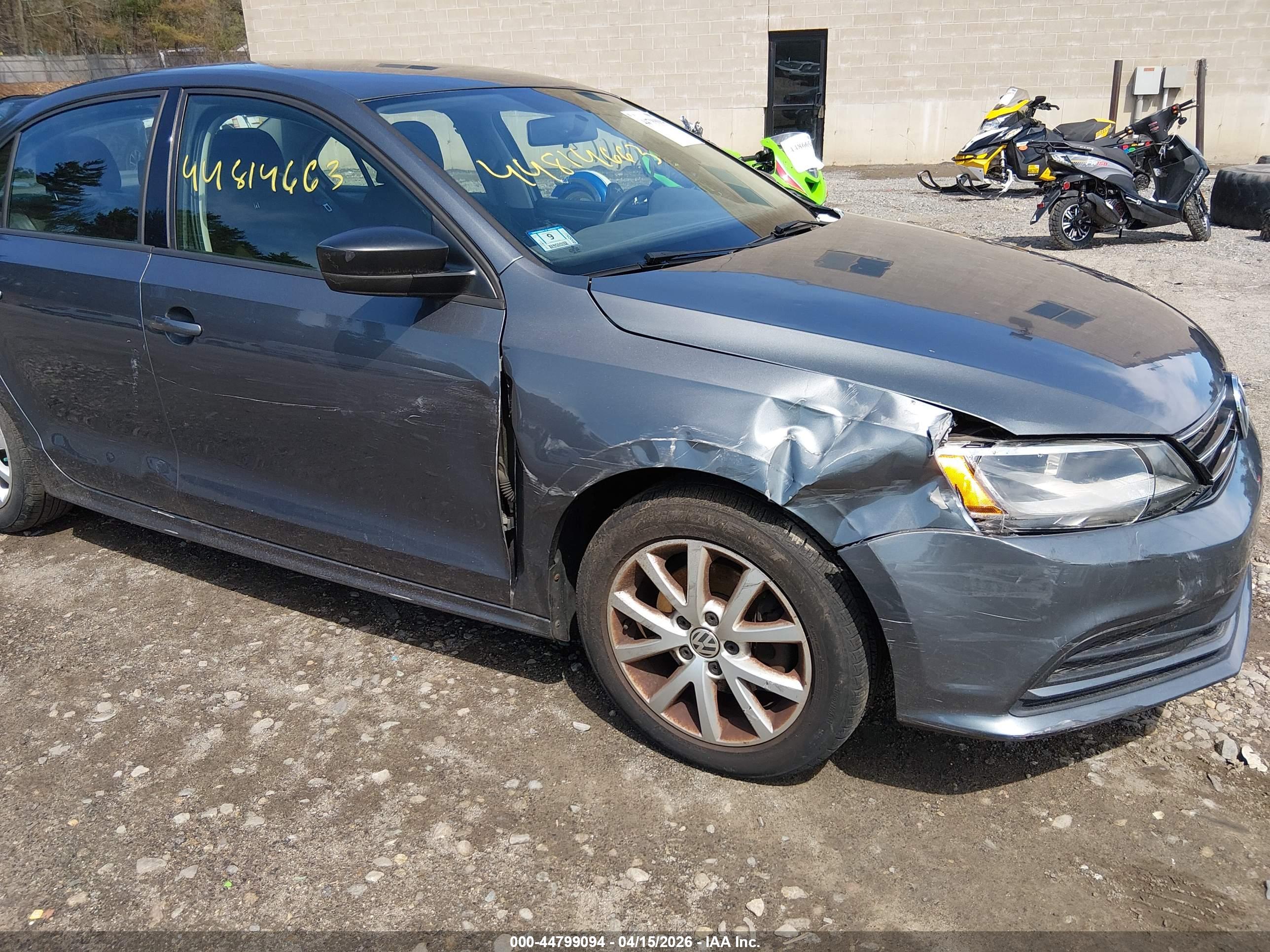 VOLKSWAGEN JETTA image 6