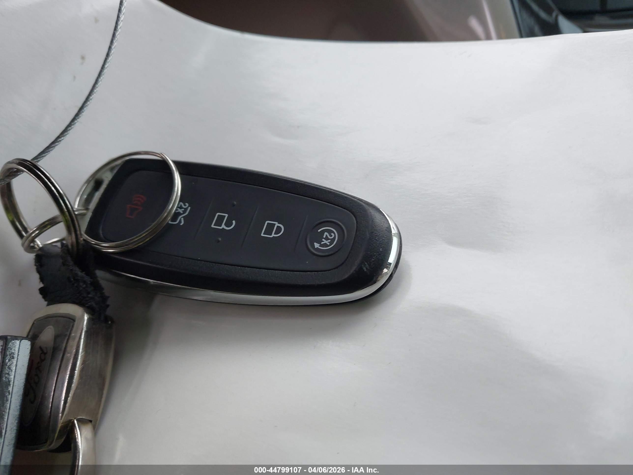 FORD ESCAPE image 11