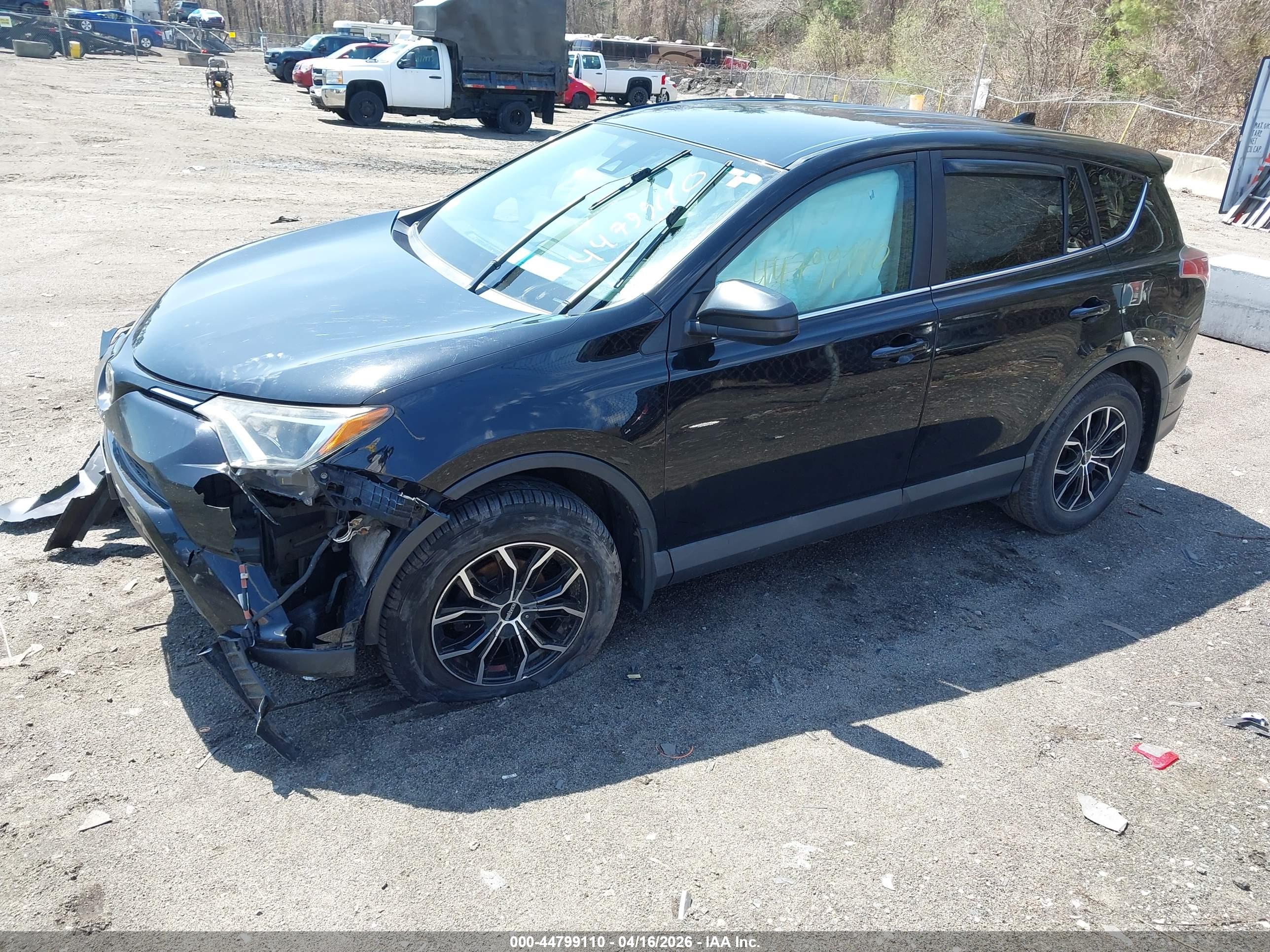 TOYOTA RAV4 image 2