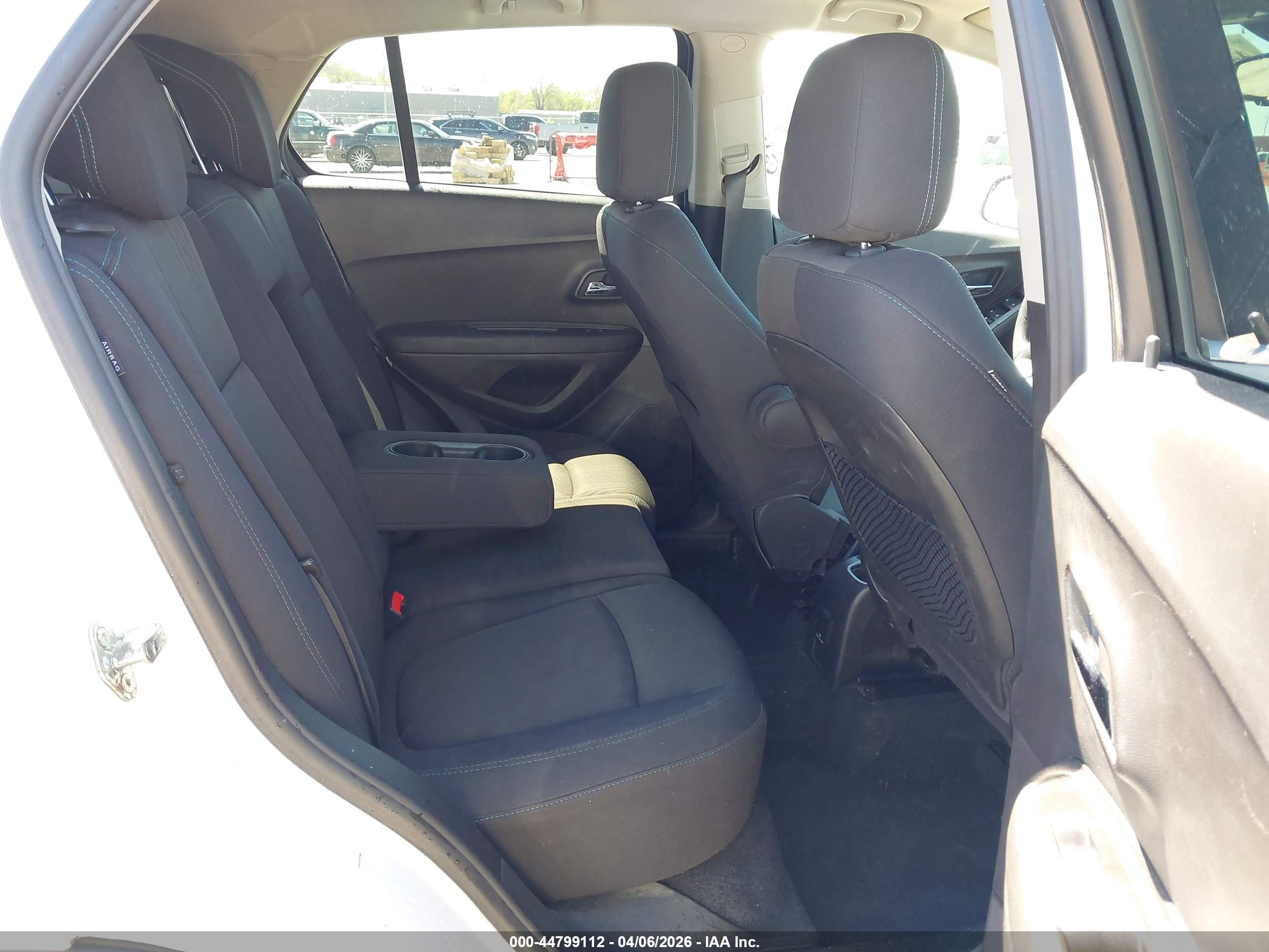 CHEVROLET TRAX image 8