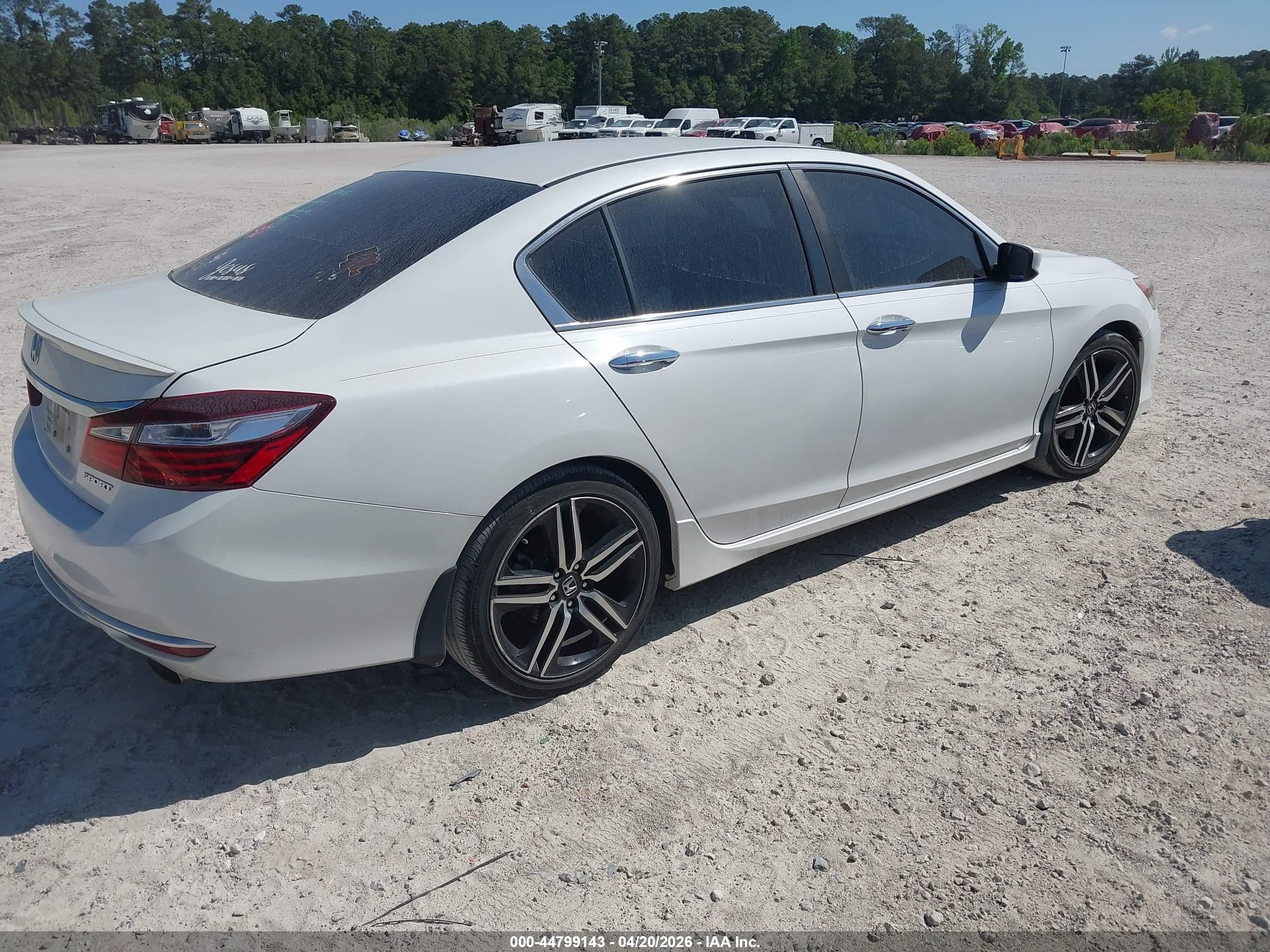 HONDA ACCORD image 4
