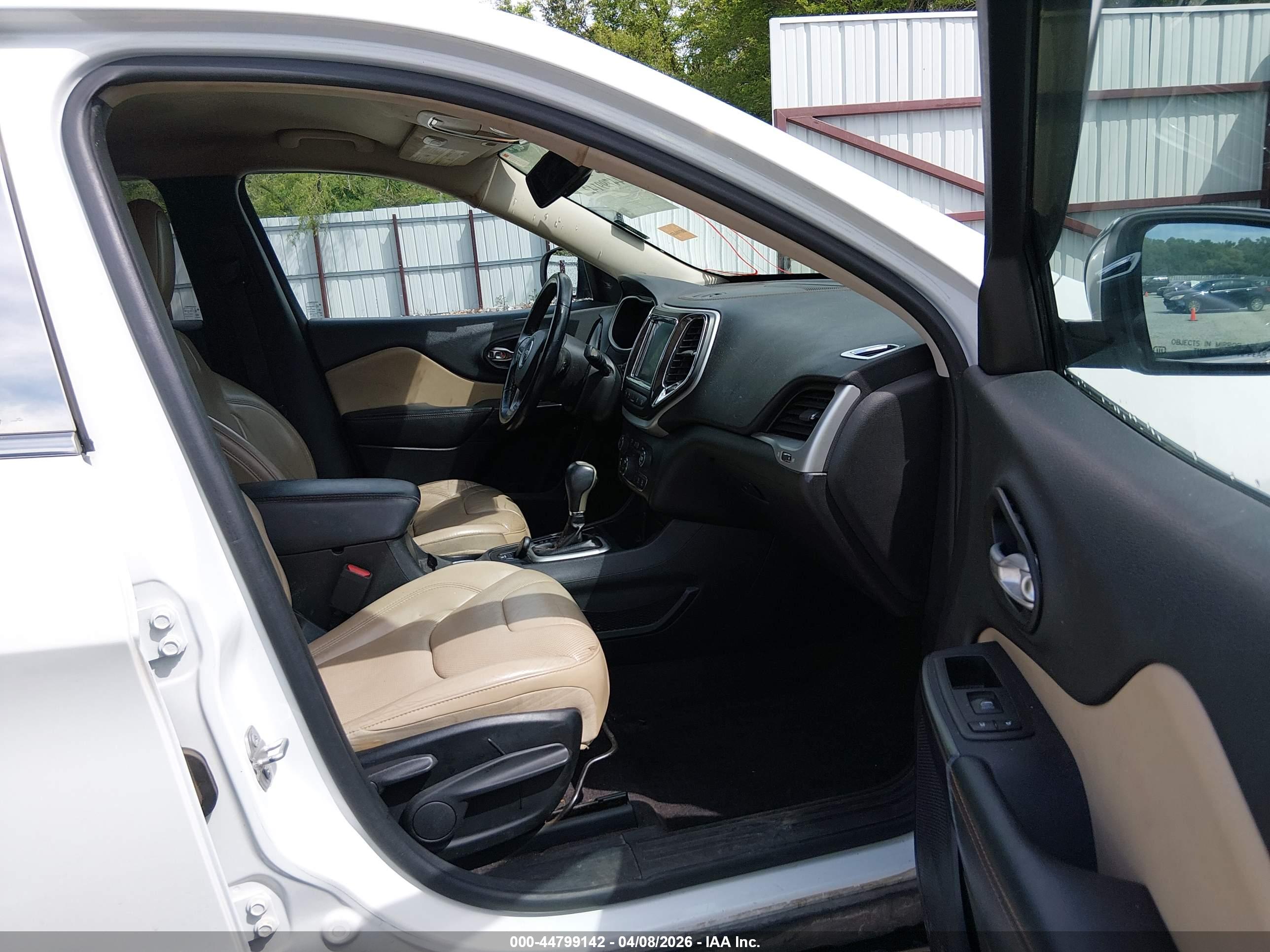 JEEP CHEROKEE image 5