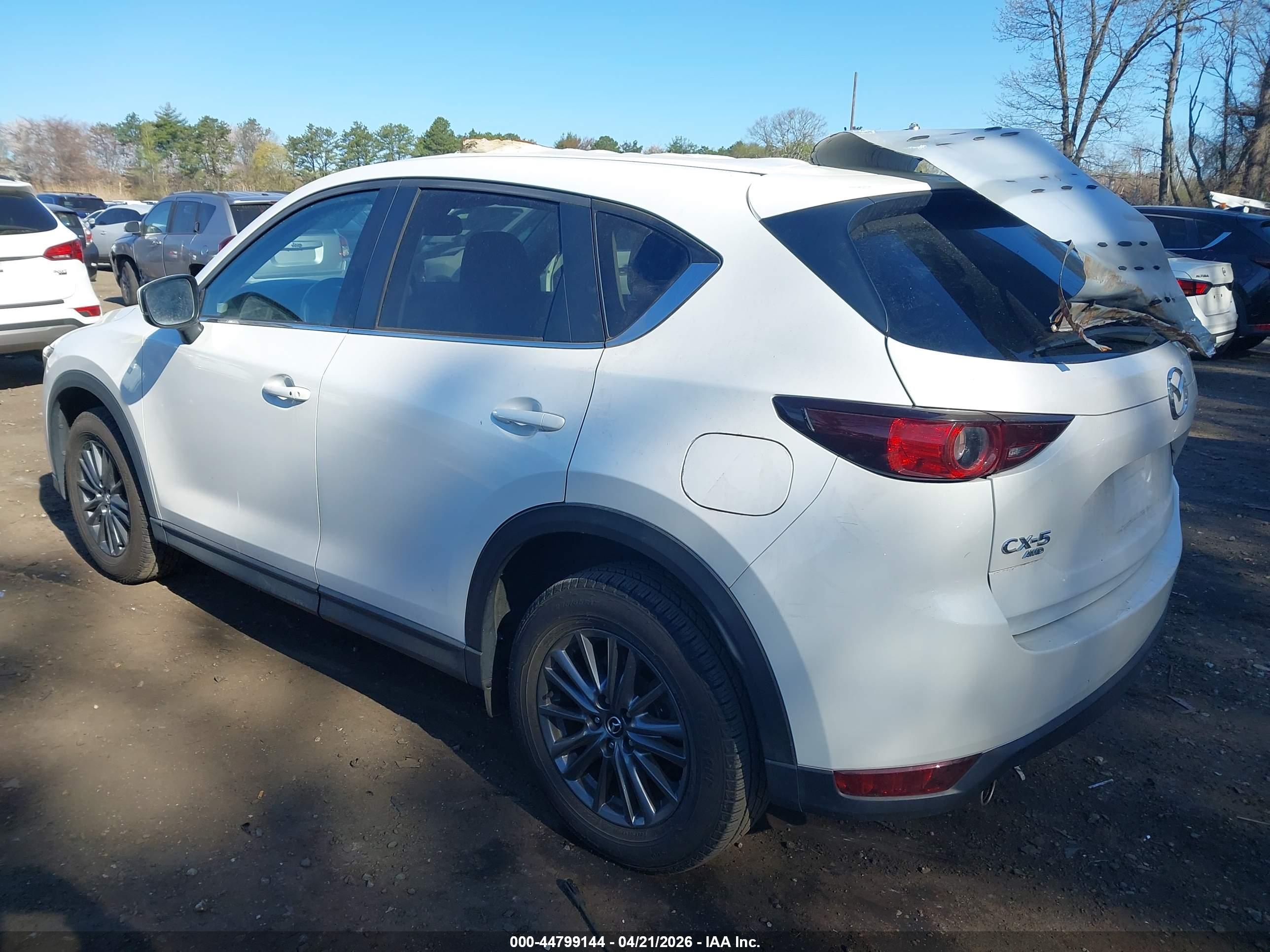 MAZDA CX-5 image 3