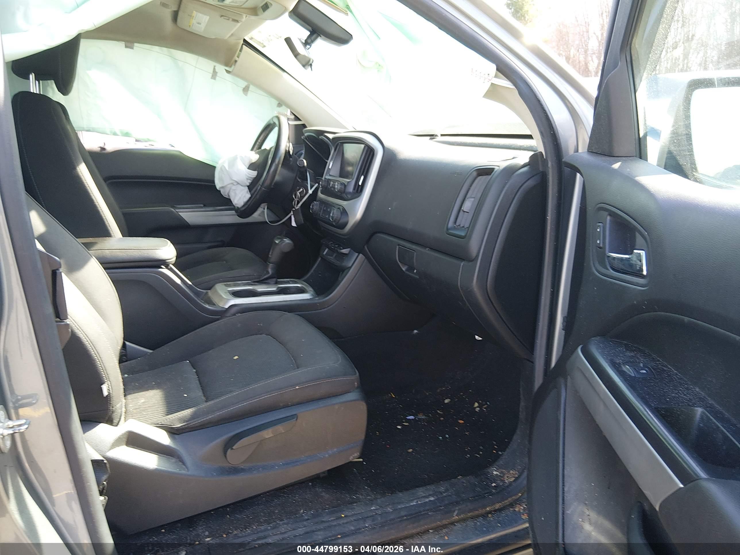 CHEVROLET COLORADO image 5