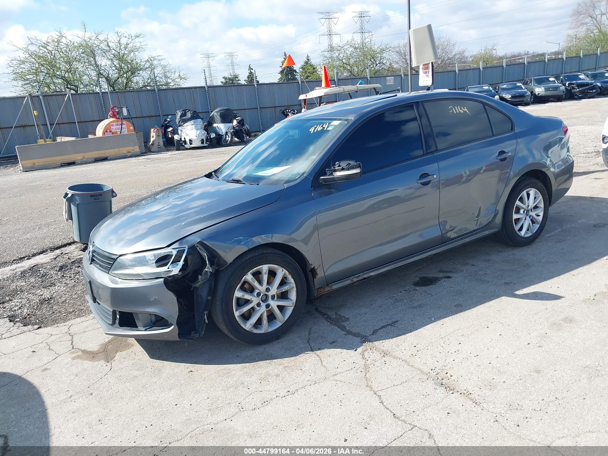 VOLKSWAGEN JETTA image 2