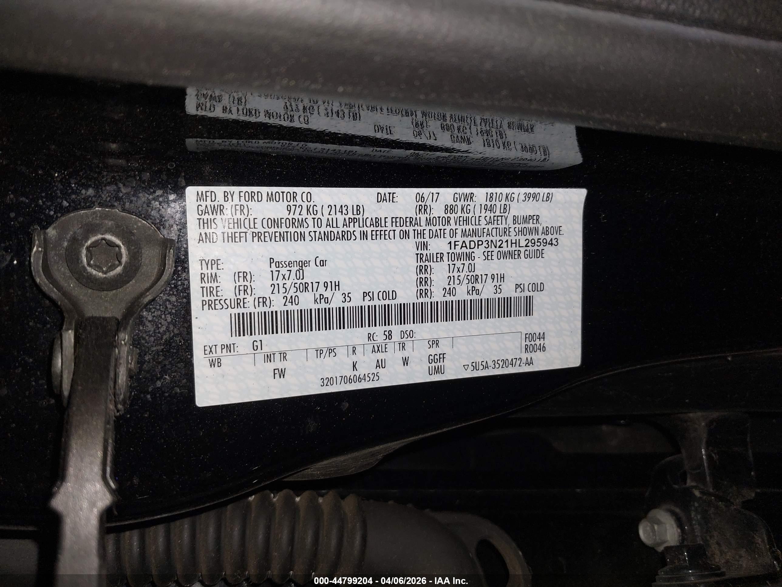 FORD FOCUS image 9