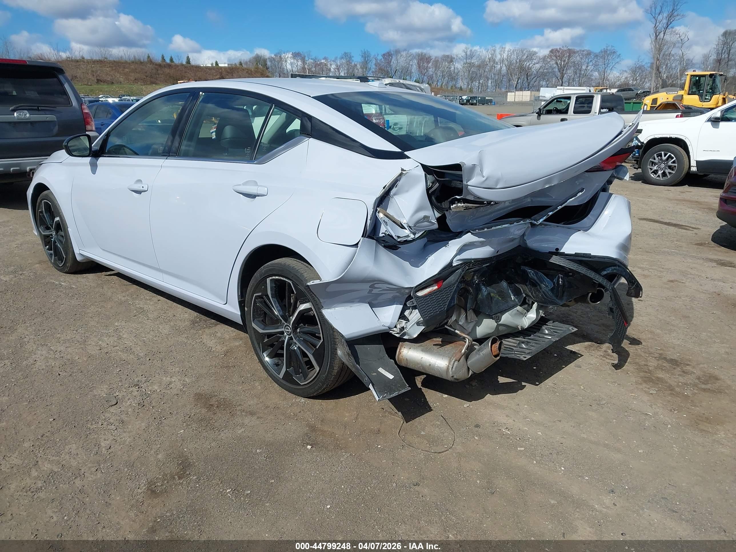 NISSAN ALTIMA image 3
